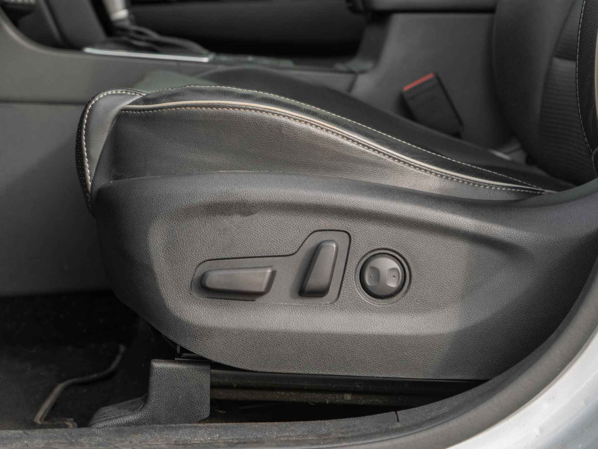 Kia Sportage 1.6 T-GDI 4WD GT-Line PlusLine | Schuifkanteldak | Climate control | navigatie | - 17/24