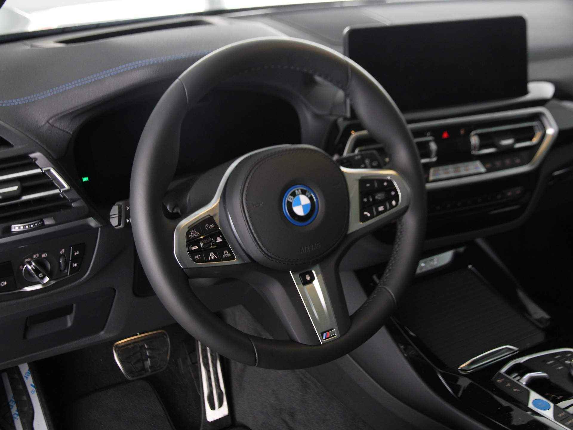 BMW iX3 High Executive Edition - 3/25