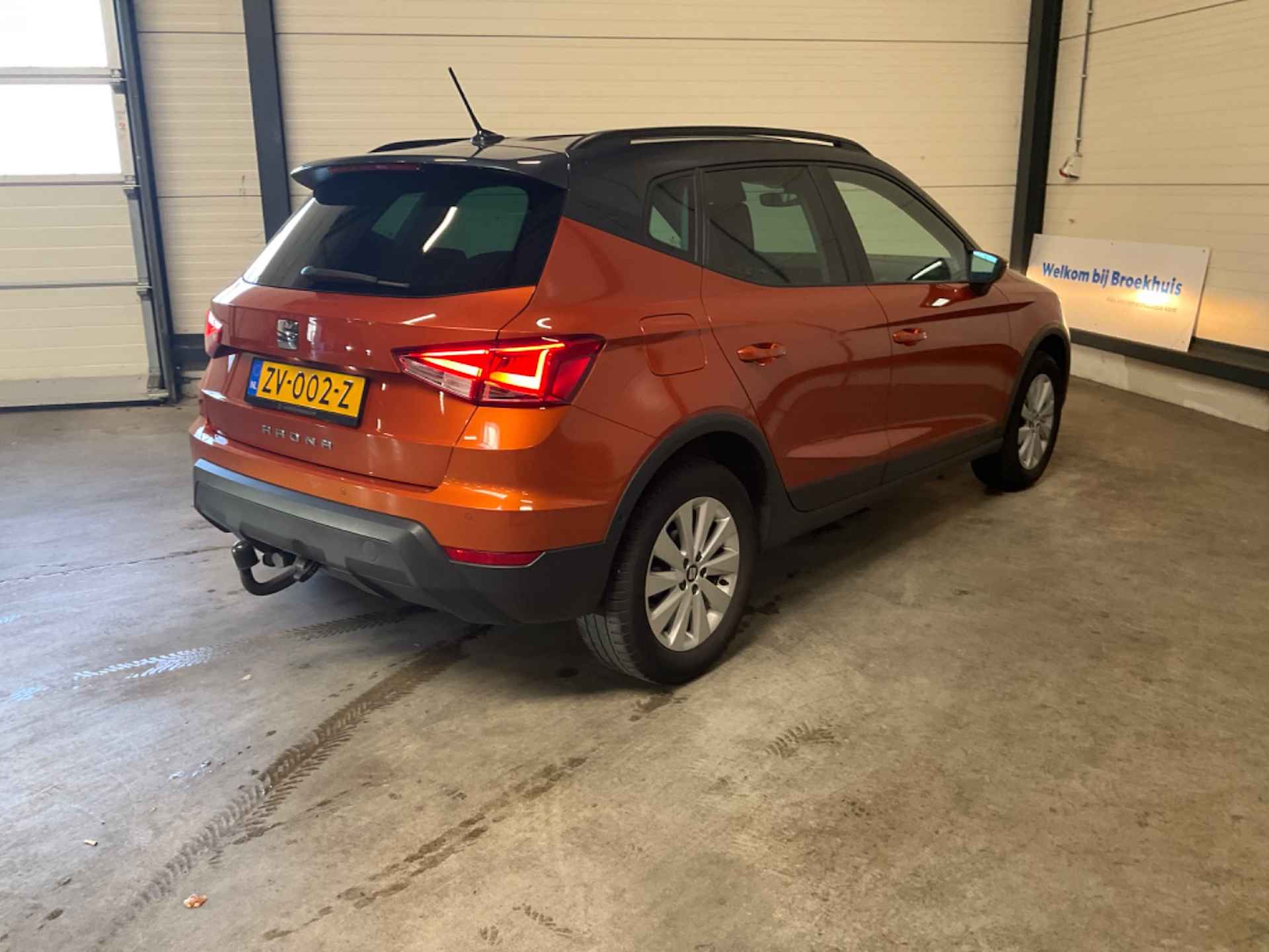 SEAT Arona 1.0 TSI 115 pk Style Business Intense 7-DSG | Achteruitrijcamera | Trekhaak afneembaar | Navigatie | - 3/6