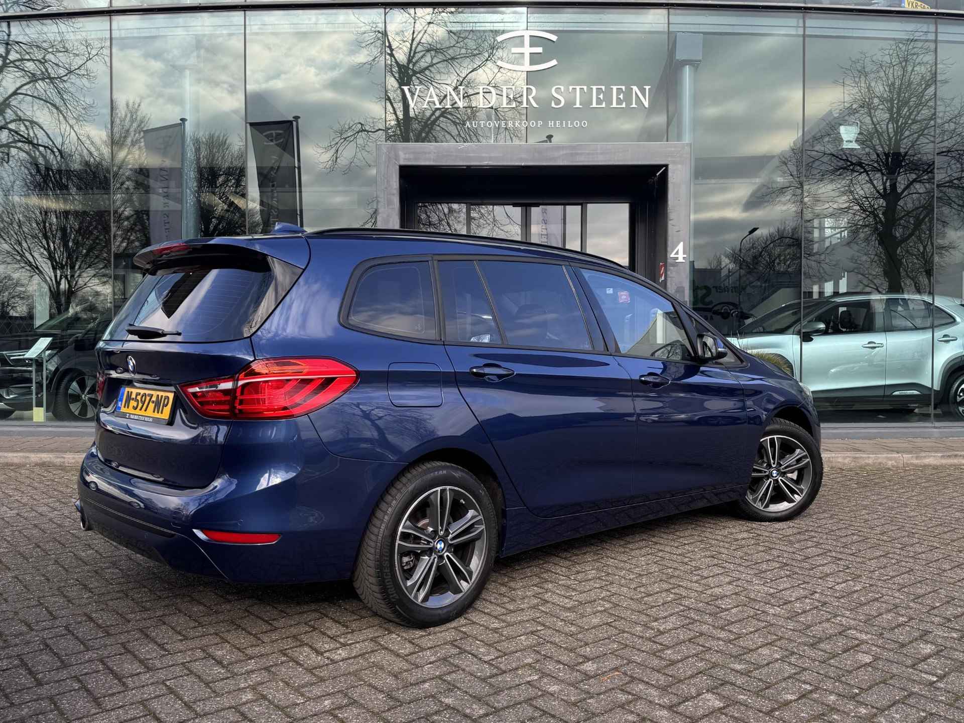 BMW 2-serie Gran Tourer 216i 7p. Business Edition Sport Line | 1e Eigenaar | Dealer Onderhouden - 2/31