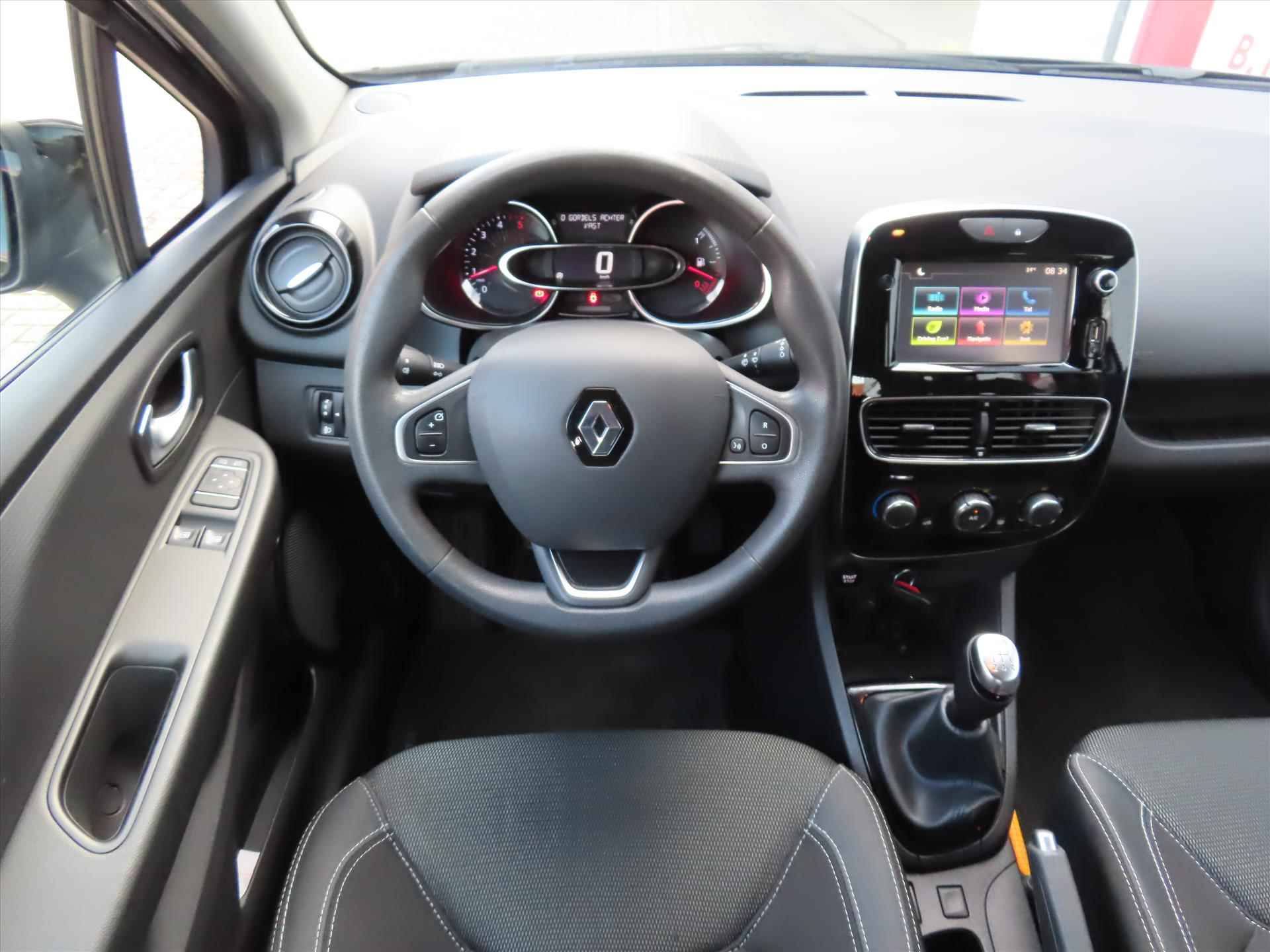 Renault Clio Energy dCi 90pk Zen/ Airco/ Navigatie/ Cruise control/ Lichtmetalen velgen/ DAB/ 1 Eigenaar/ Origineel NL/ NAP - 12/36