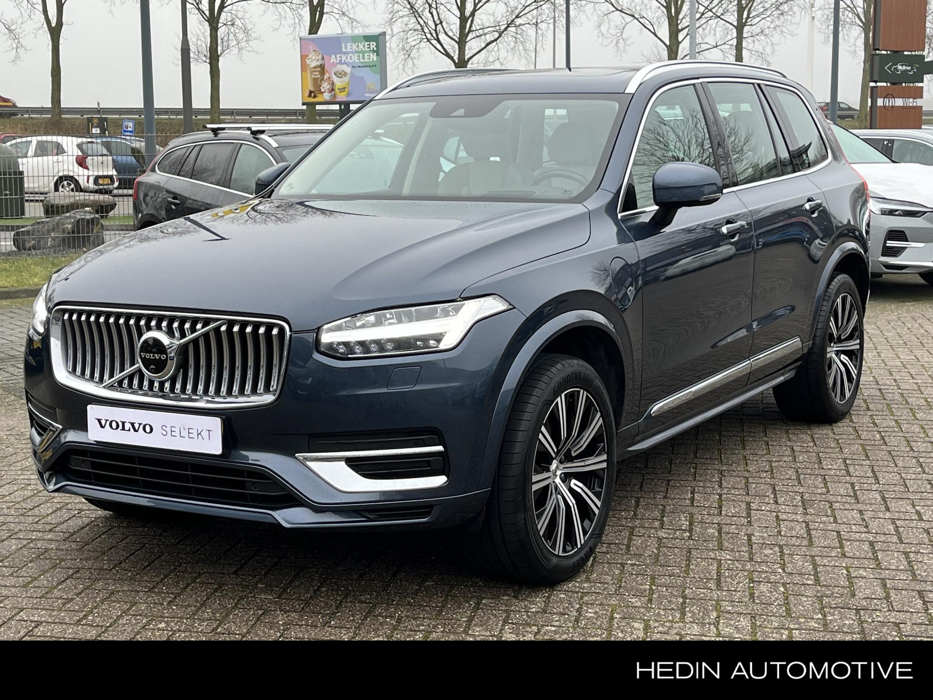 Volvo XC90 2.0 T8 Recharge AWD Inscription | Panoramadak elektrisch | Geventileerde + elektrisch verstelbare stoelen met massagefunctie | Harman/ Kardon Audio | 360 graden camera | Elektrische Achterklep