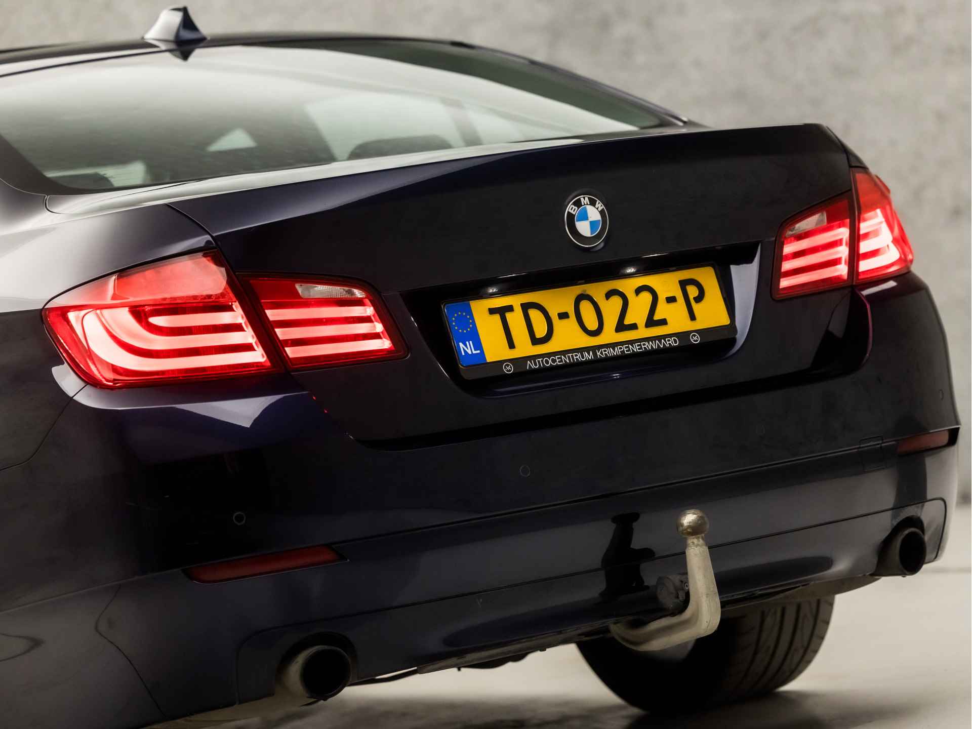 BMW 5 Serie 535i High Executive 306Pk Automaat (SCHUIFDAK, GROOT NAVIGATIE, LEDER, STOELVERWARMING, XENON, SPORTSTOELEN, NIEUWE APK, CRUISE, NIEUWSTAAT) - 12/30