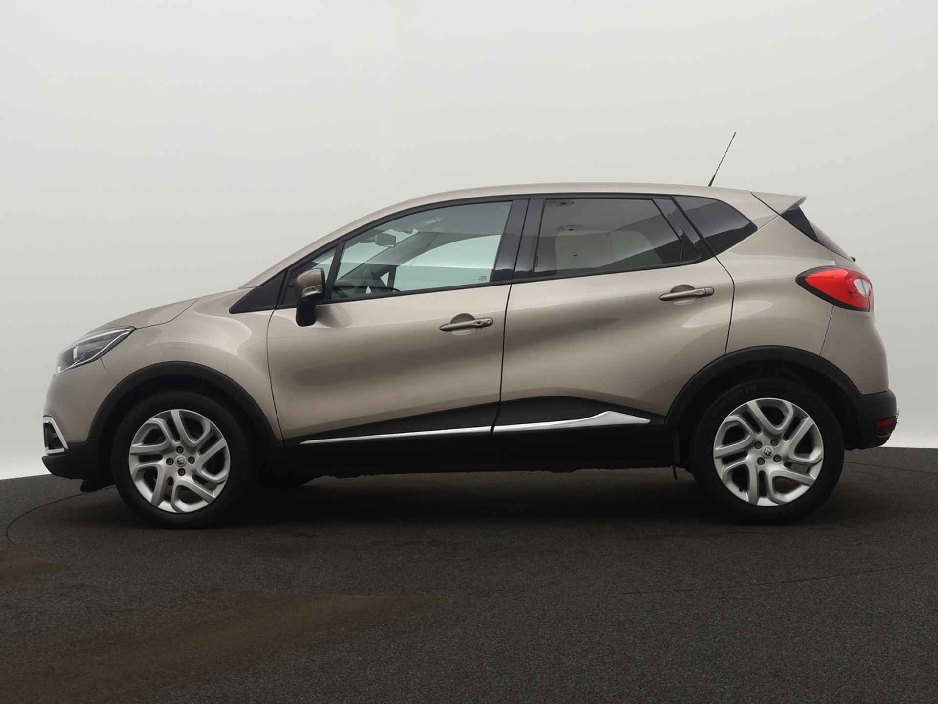 Renault Captur TCe 120PK Dynamique 1e EIGENAAR / DEALER ONDERHOUDEN - 2/42