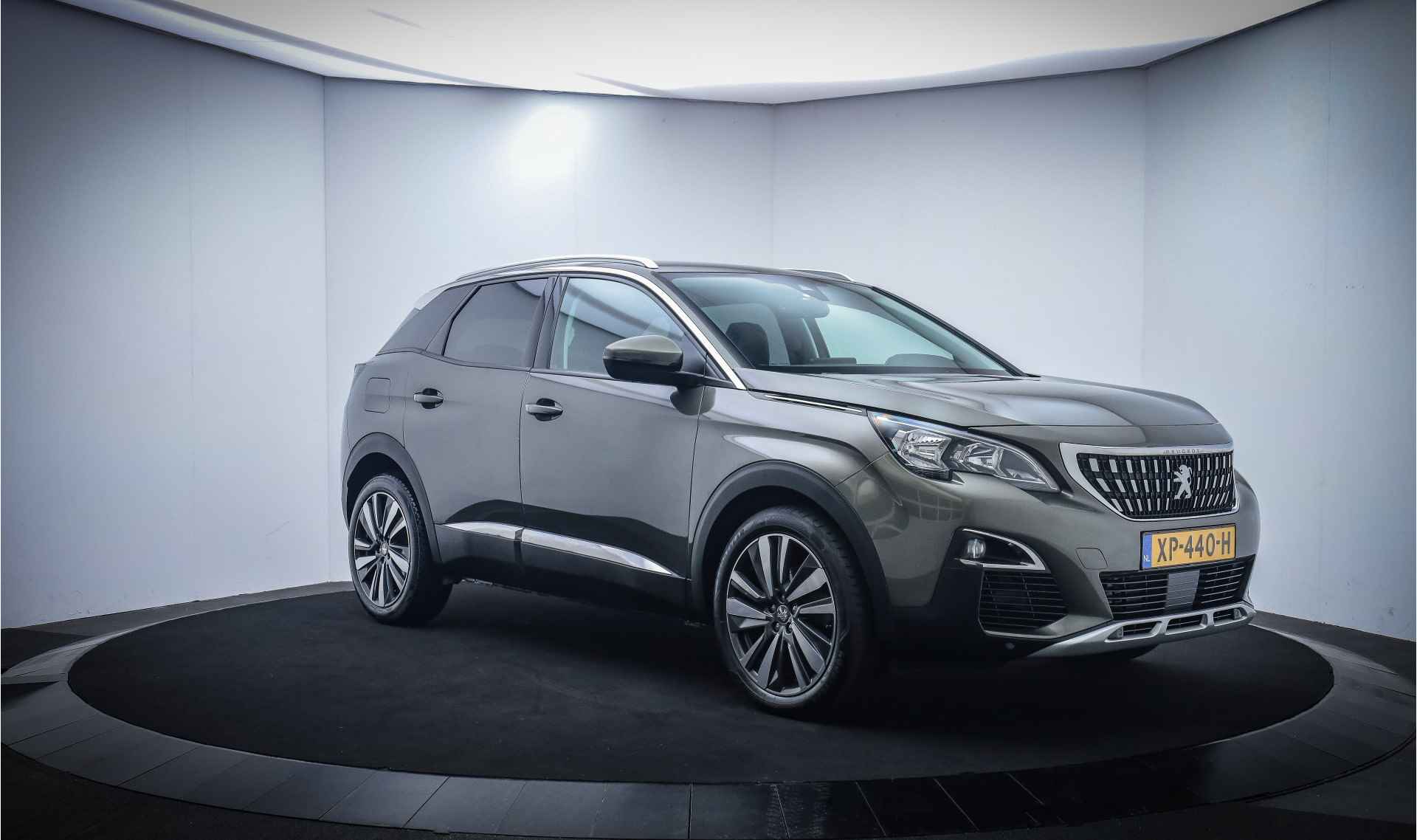 Peugeot 3008 1.2T ALLURE DIGIDASH/CARPLAY/NAVI/LANE ASSIST/CLIMA/CRUISE/HALF LEDER/LMV 19'' - 3/23