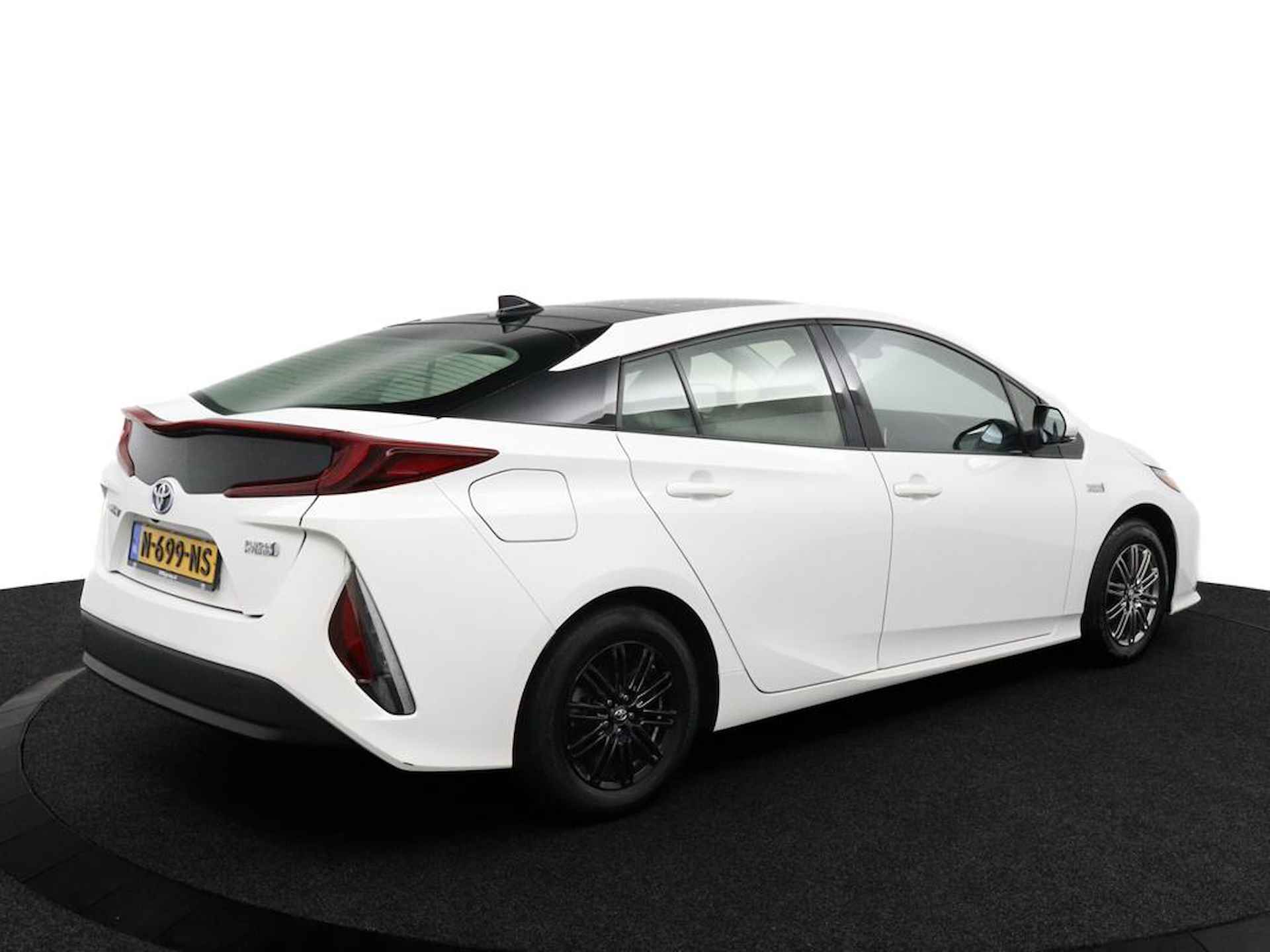 Toyota Prius 1.8 Plug-in Business Plus | Solarroof | Plug-In | Navigatie | Stoelverwarming | Parkeercamera | - 3/47