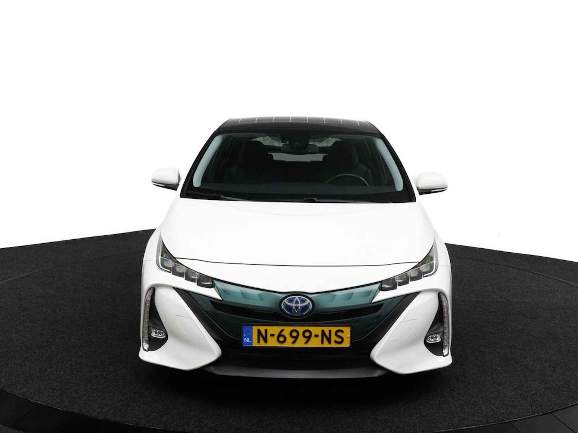 Toyota Prius 1.8 Plug-in Business Plus | Solarroof | Plug-In | Navigatie | Stoelverwarming | Parkeercamera | - 8/47