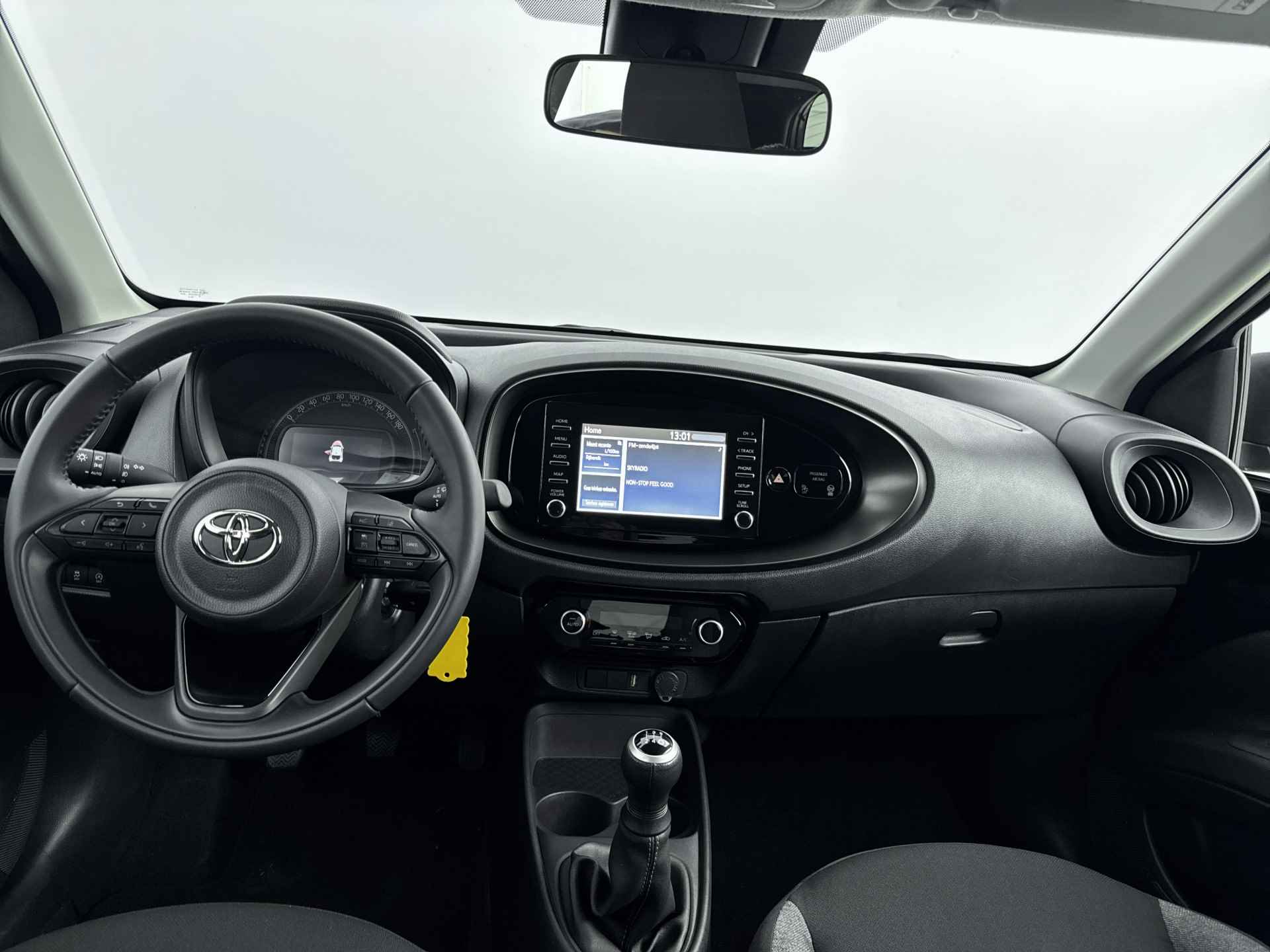 Toyota Aygo X 1.0 VVT-i MT first Lichtmetalen velgen | Automatische airco | LED | - 6/39