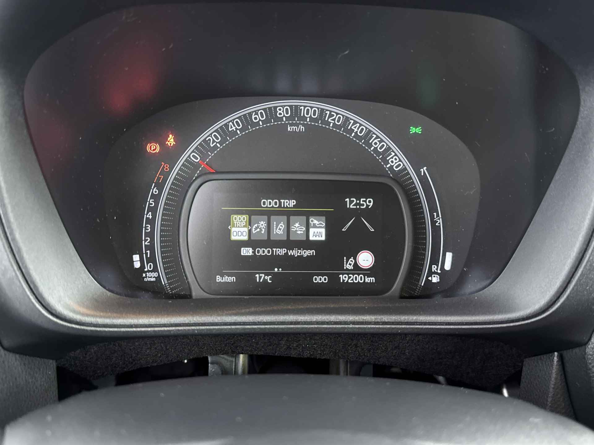 Toyota Aygo X 1.0 VVT-i MT first Lichtmetalen velgen | Automatische airco | LED | - 7/39