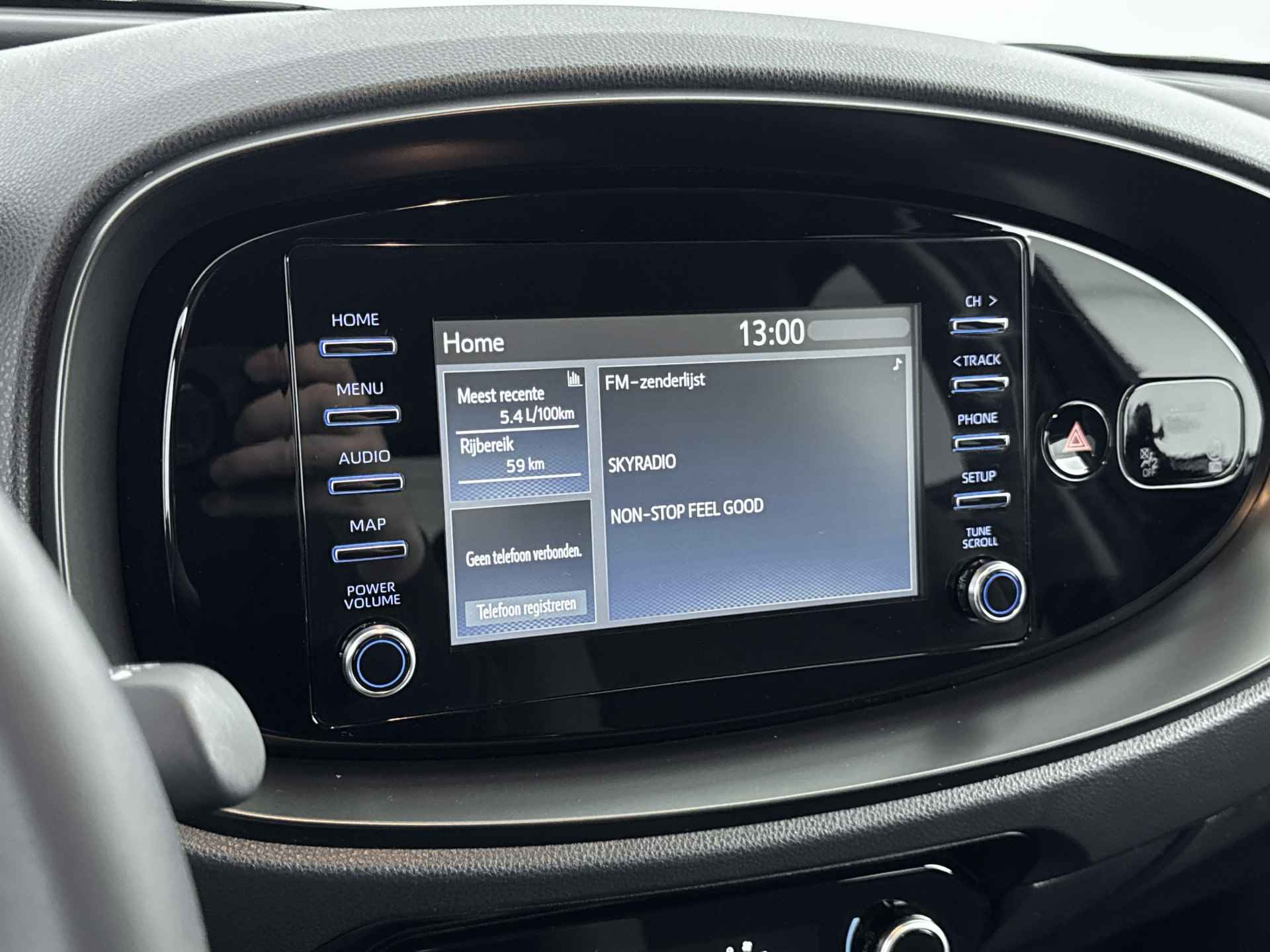 Toyota Aygo X 1.0 VVT-i MT first Lichtmetalen velgen | Automatische airco | LED | - 8/39