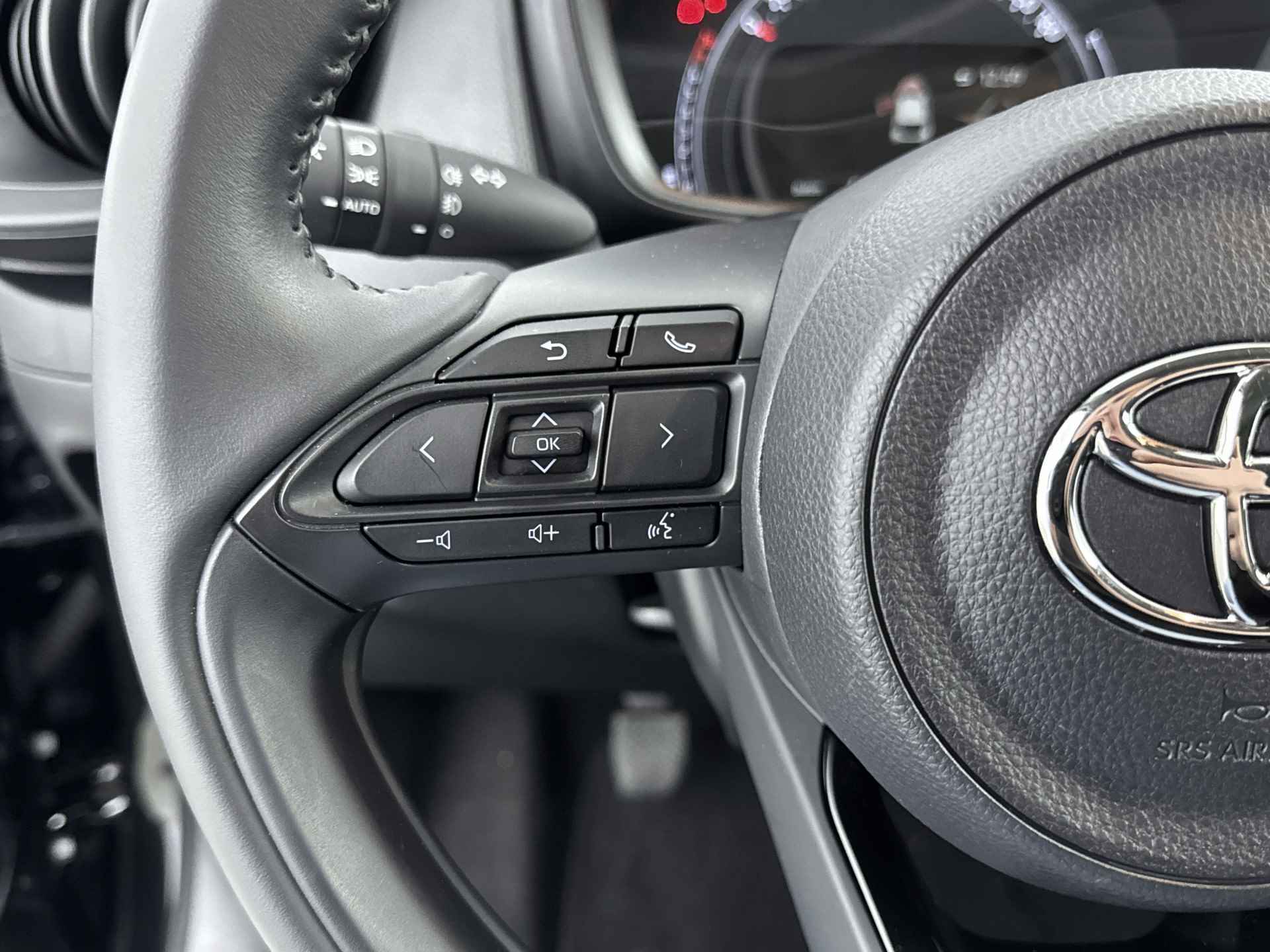Toyota Aygo X 1.0 VVT-i MT first Lichtmetalen velgen | Automatische airco | LED | - 20/39