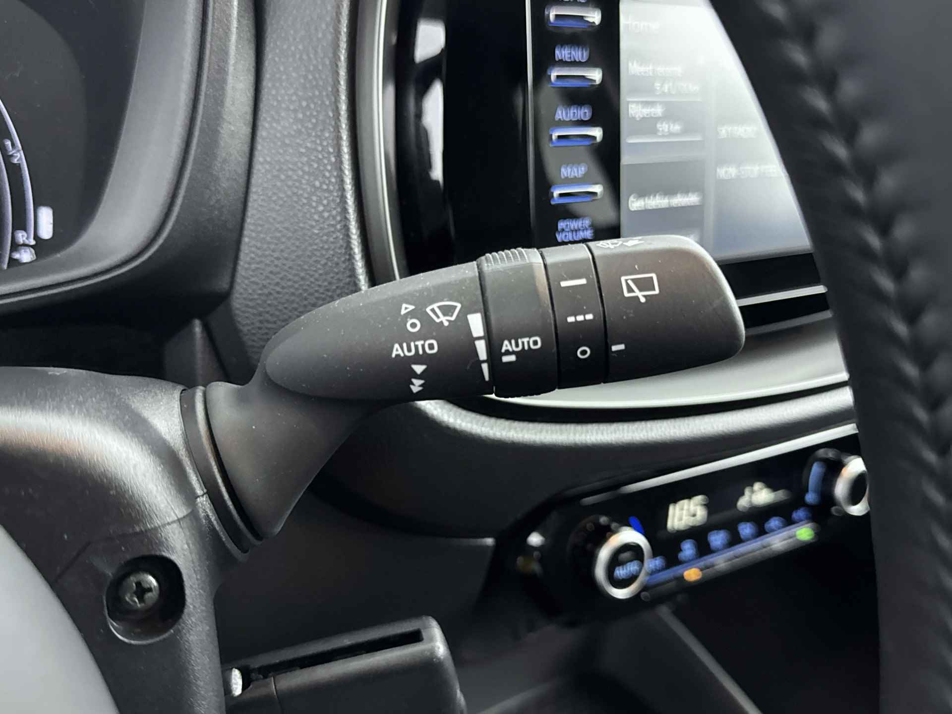Toyota Aygo X 1.0 VVT-i MT first Lichtmetalen velgen | Automatische airco | LED | - 23/39