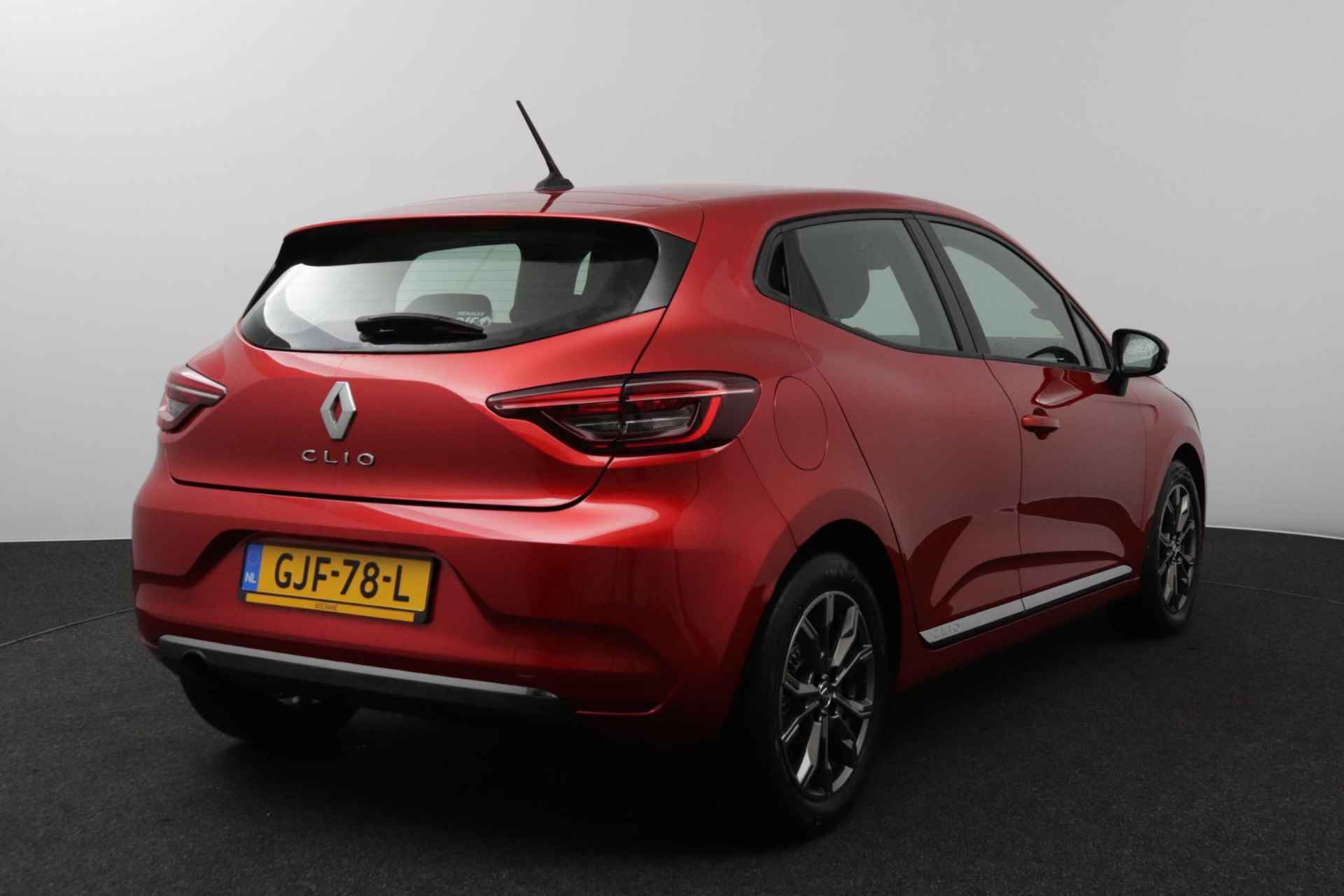 Renault Clio 1.0 TCe 100 Zen | Keyless Entry | Parkeersensoren | Lichtmetalen velgen 16" - 3/40