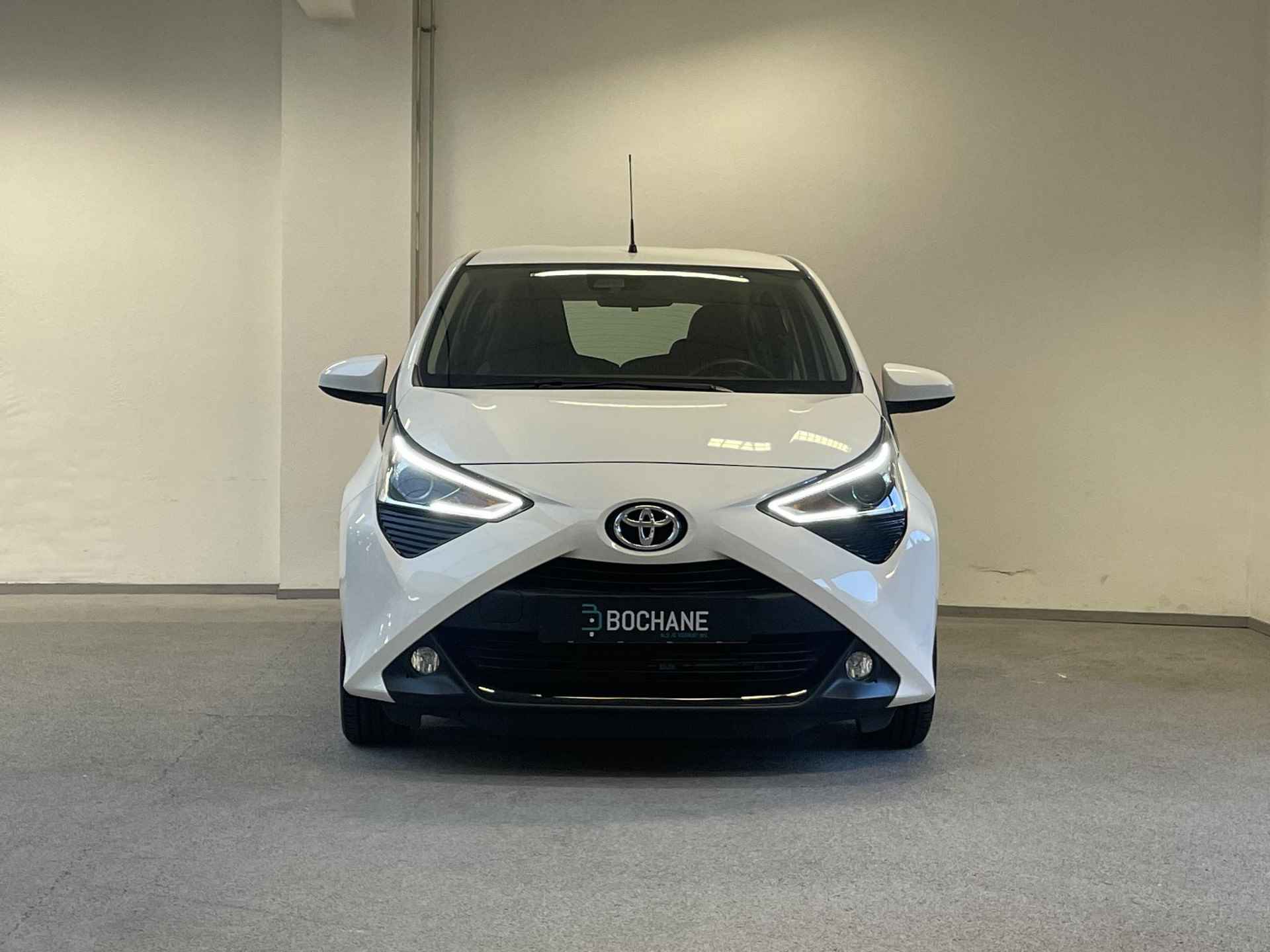 Toyota Aygo 1.0 VVT-i Aut. x-play Toyota Aygo 1.0 VVT-i x-play | CARPLAY | CAMERA | LMV | - 7/38