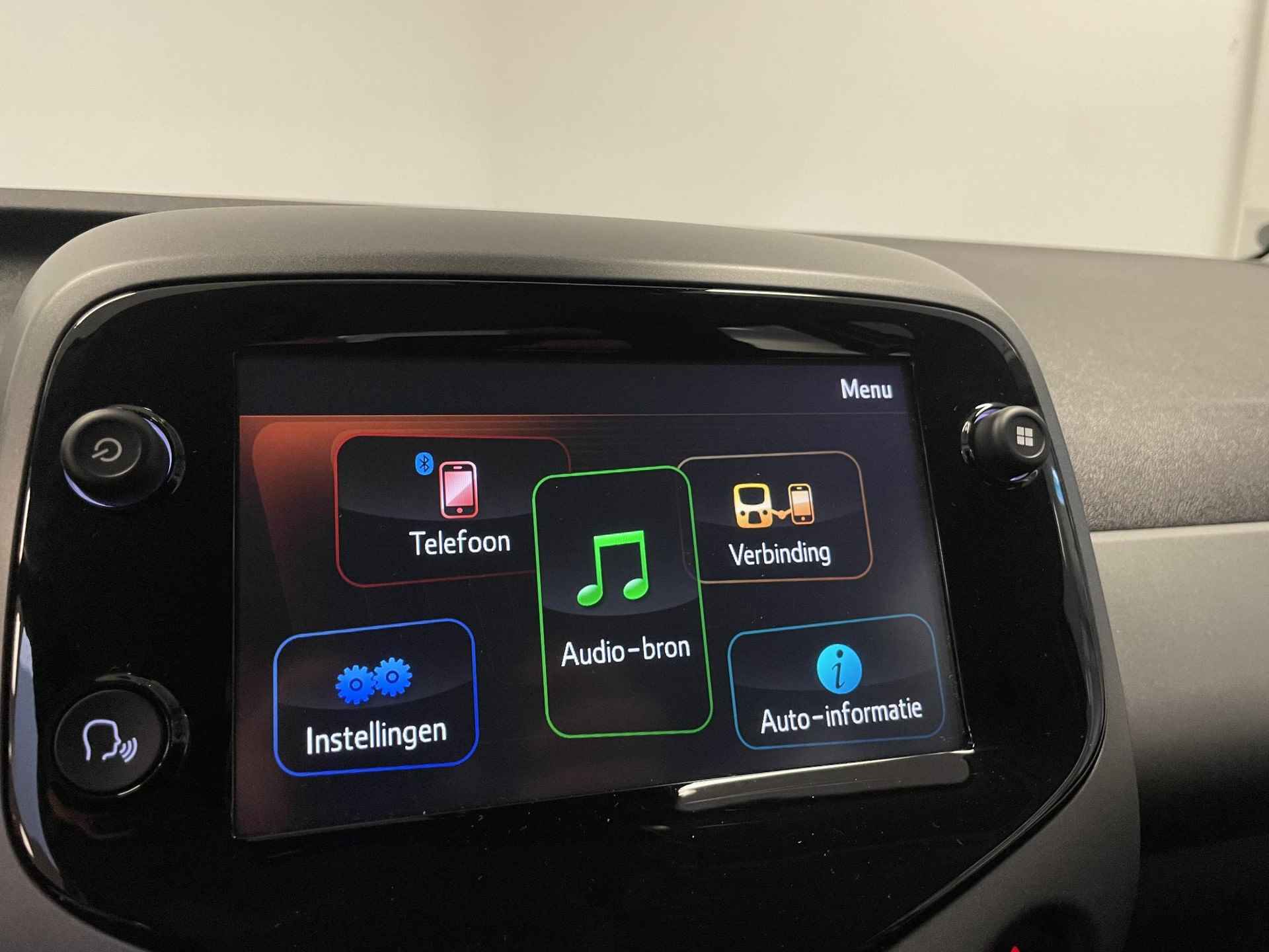 Toyota Aygo 1.0 VVT-i Aut. x-play Toyota Aygo 1.0 VVT-i x-play | CARPLAY | CAMERA | LMV | - 22/38