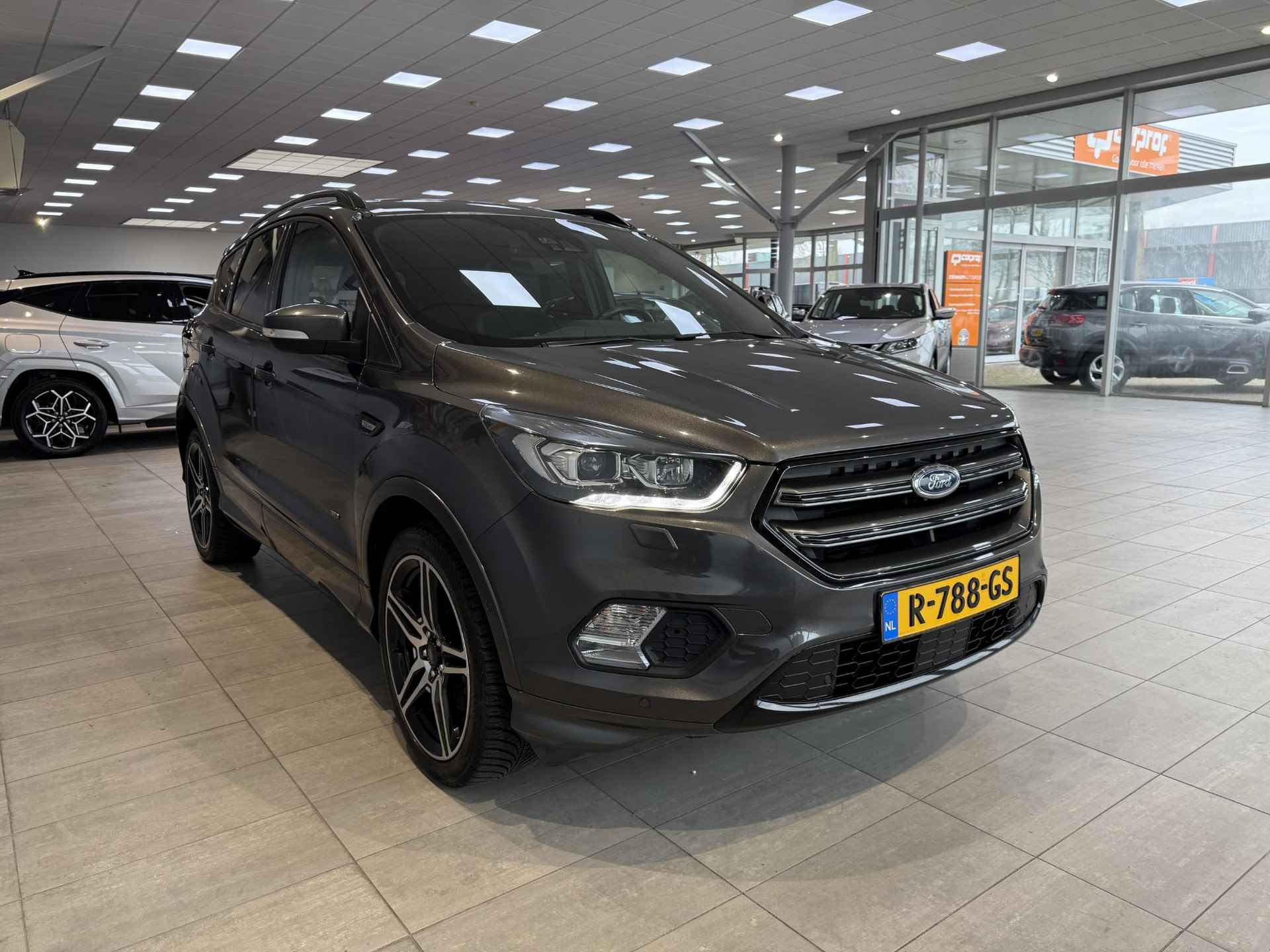 Ford Kuga 1.5 EcoBoost Vignale - 13/26