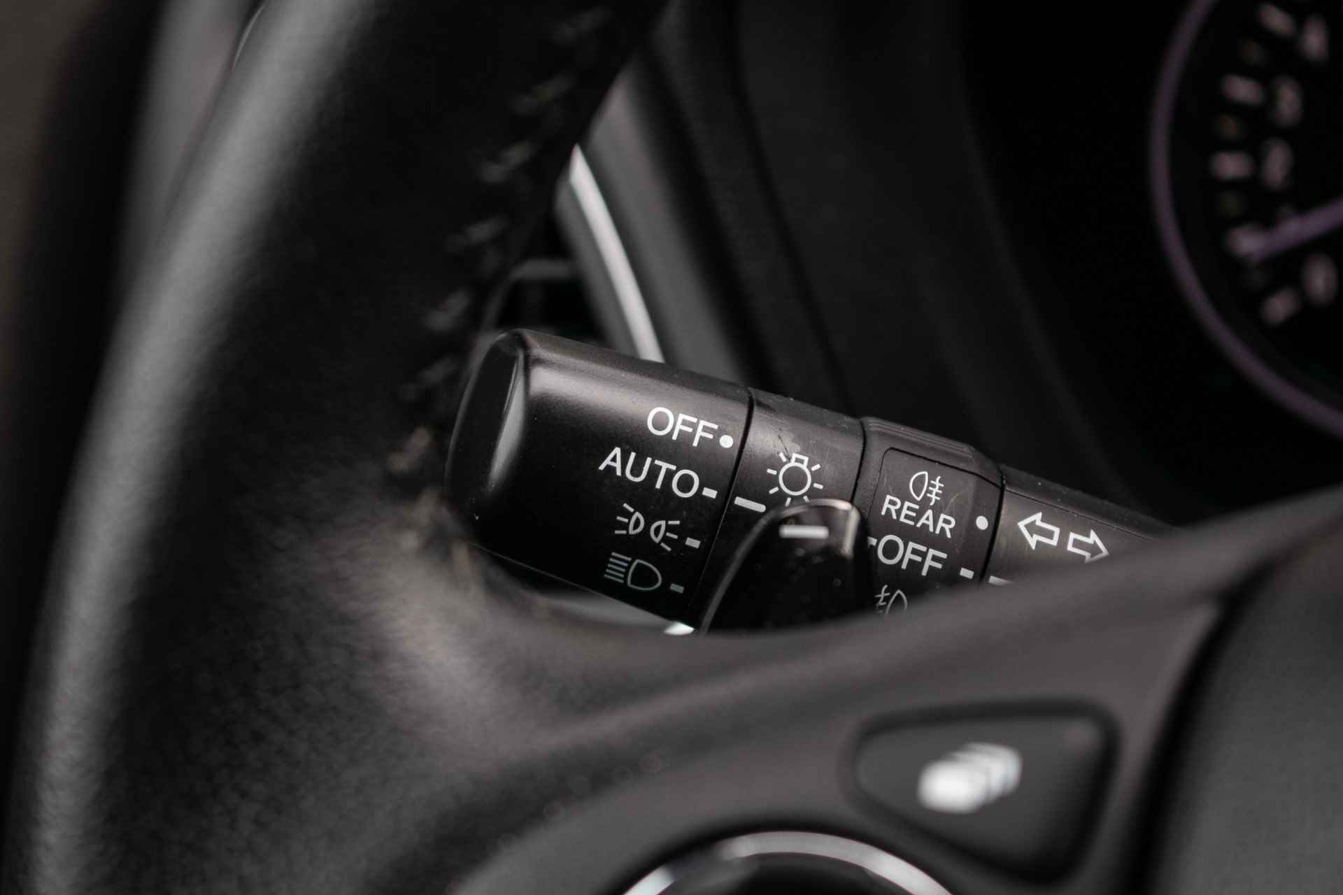 Honda HR-V 1.5 i-VTEC Elegance Automaat - All in rijklaarprijs | Navi. | 1e Eig. | Dealer ond. | 12 mnd Bovag - 33/41