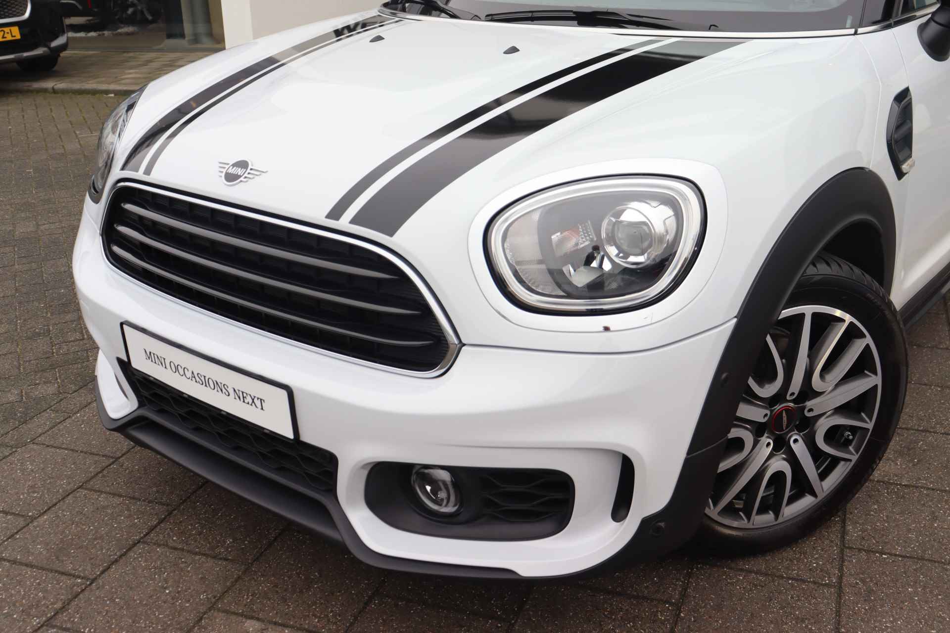 MINI Countryman Cooper Automaat / JCW Trim Pakket / Panoramadak / Achteruitrijcamera / Comfort Access / LED / Head-Up / Stoelverwarming / Park Assistant - 3/35