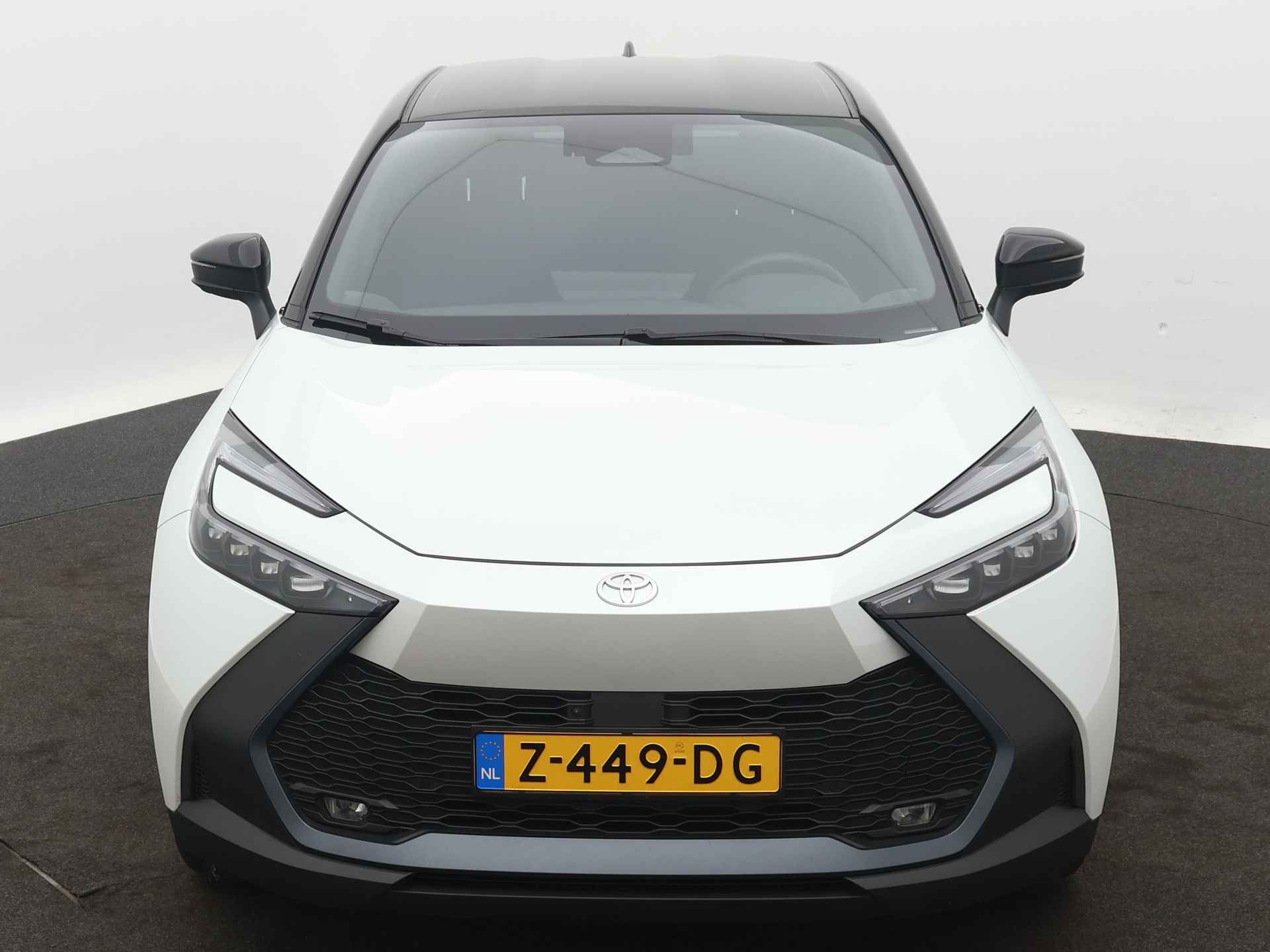 Toyota C-HR 1.8 Hybrid 140 First Edition | 360 Camera | Parkeersensoren | LM velgen | Navigatie | Parkeer Ass. | Elektrische Achterklep | - 28/44