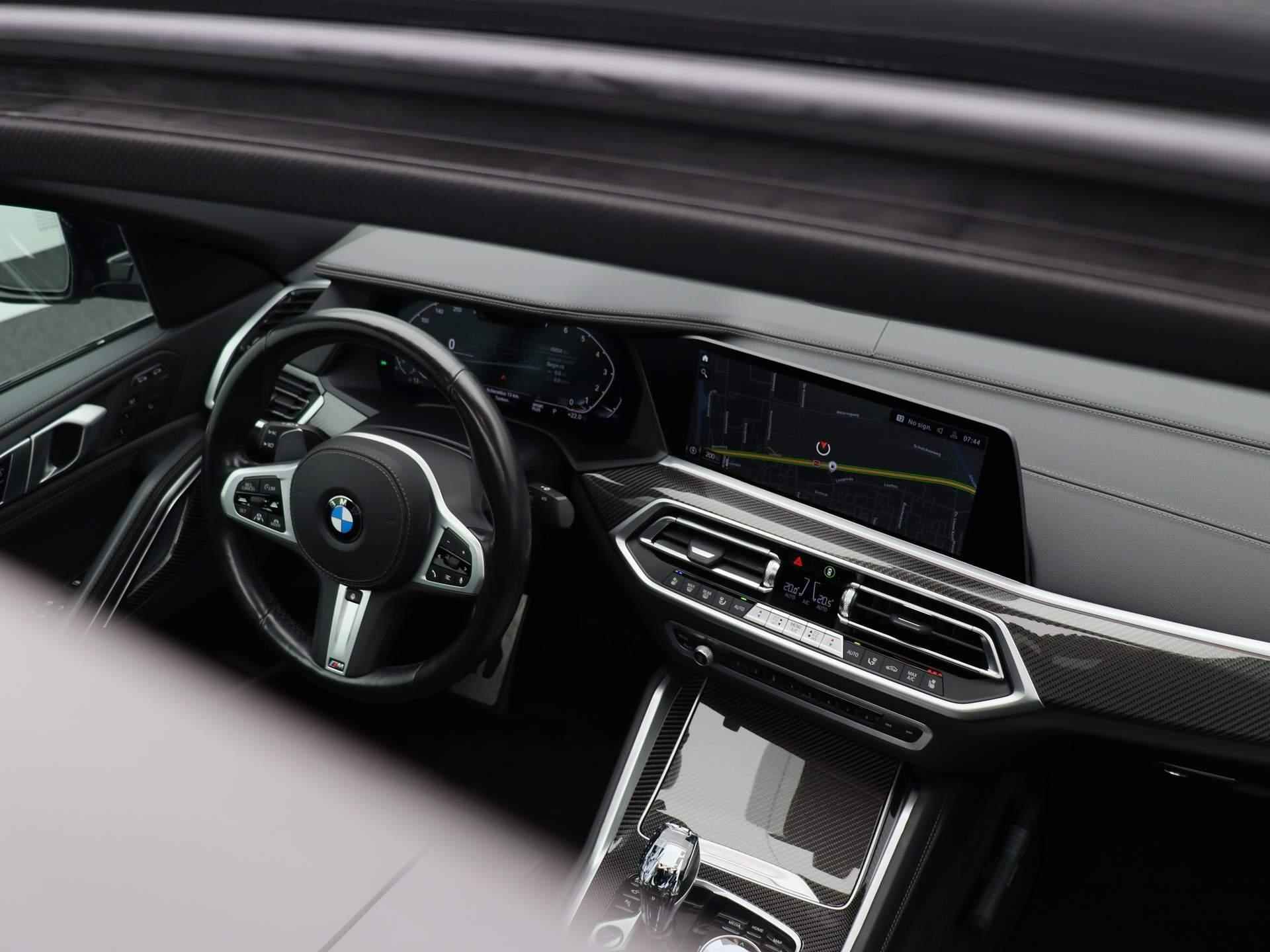 BMW X6 xDrive40i High Executive | M-PAKKET | PANORAMA-SCHUIFDAK | LASER KOPLAMPEN | HEAD UP DISPLAY | SOFTCLOSE | STOELVERWARMING V+A| STOELVENTILATIE | 360-CAMERA | ELEKTRISCHE VOORSTOELEN MET GEHEUGEN | STUURWIEL VERWARMD | BEKERHOUDERS GEKOELD EN VERWARMD |  22 INCH | WEGKLAPBARE TREKHAAK | - 3/61