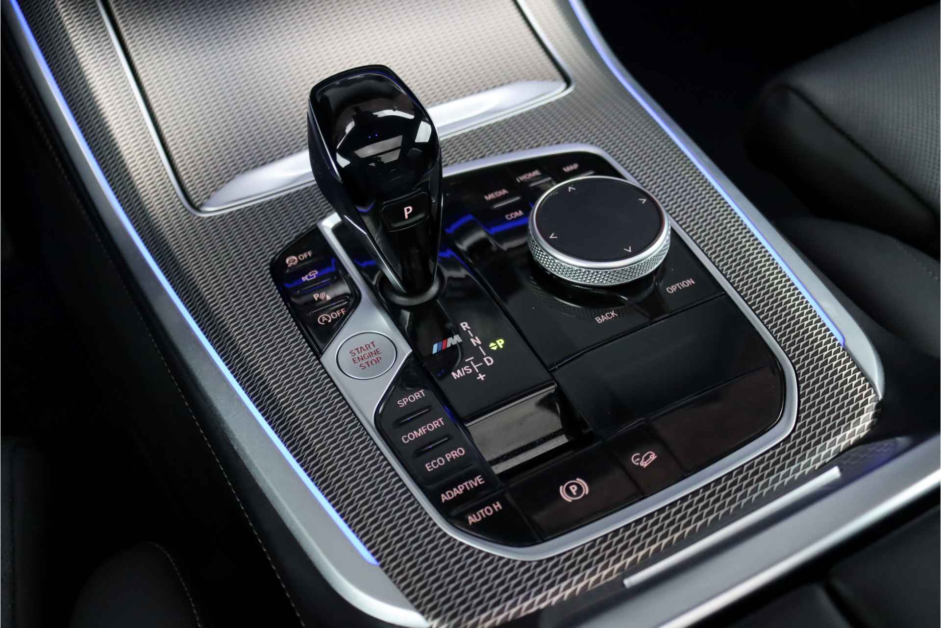 BMW X5 M50i High Executive Aut8, Panoramadak, Adaptieve Cruise Control, Comfort-Toegang, Bowers&Wilkins, Surround Camera, Zonnerollo's, Stoelverwarming-/ventilatie, Head-up Display, Memory, Leder, Etc. - 36/48