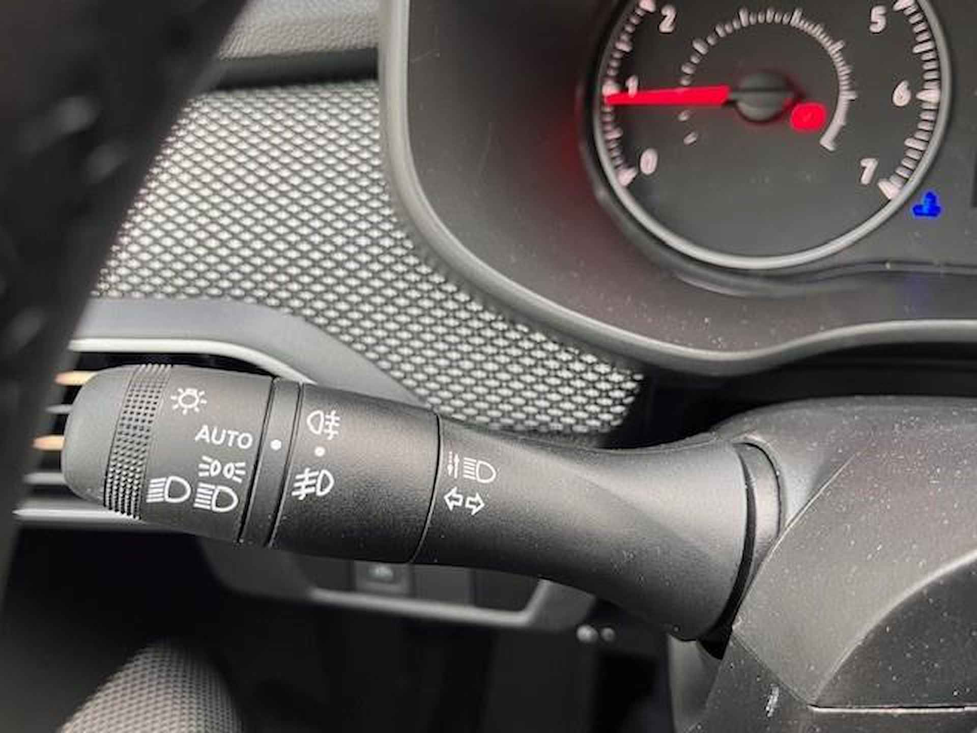 Dacia Sandero Stepway 1.0 TCe 100 Bi-Fuel Essential HET BETREFT HIER EEN DEMO, INFORMEER NAAR DE HUIDIGE KILOMETERSTAND! - 14/27
