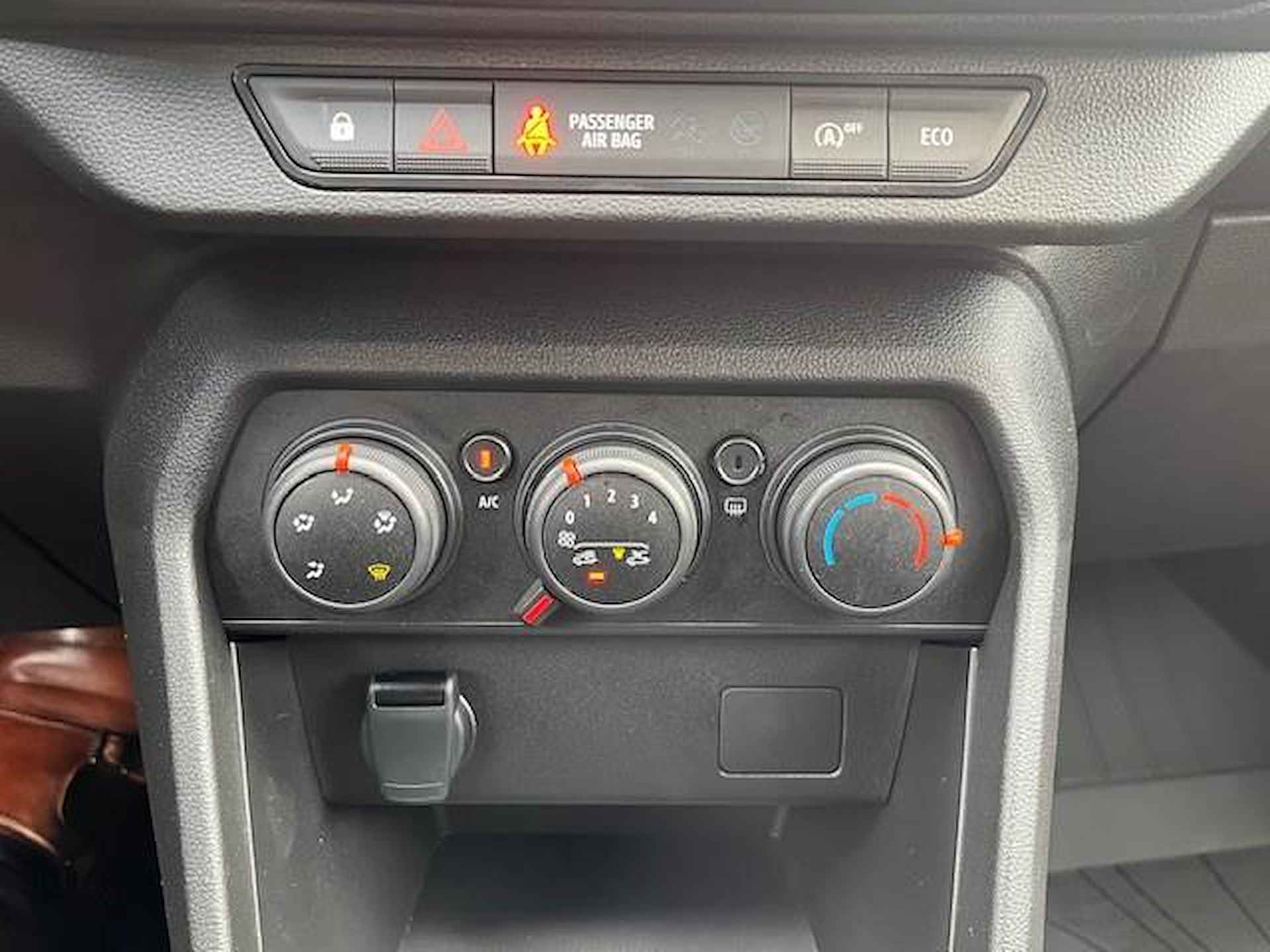 Dacia Sandero Stepway 1.0 TCe 100 Bi-Fuel Essential HET BETREFT HIER EEN DEMO, INFORMEER NAAR DE HUIDIGE KILOMETERSTAND! - 18/27