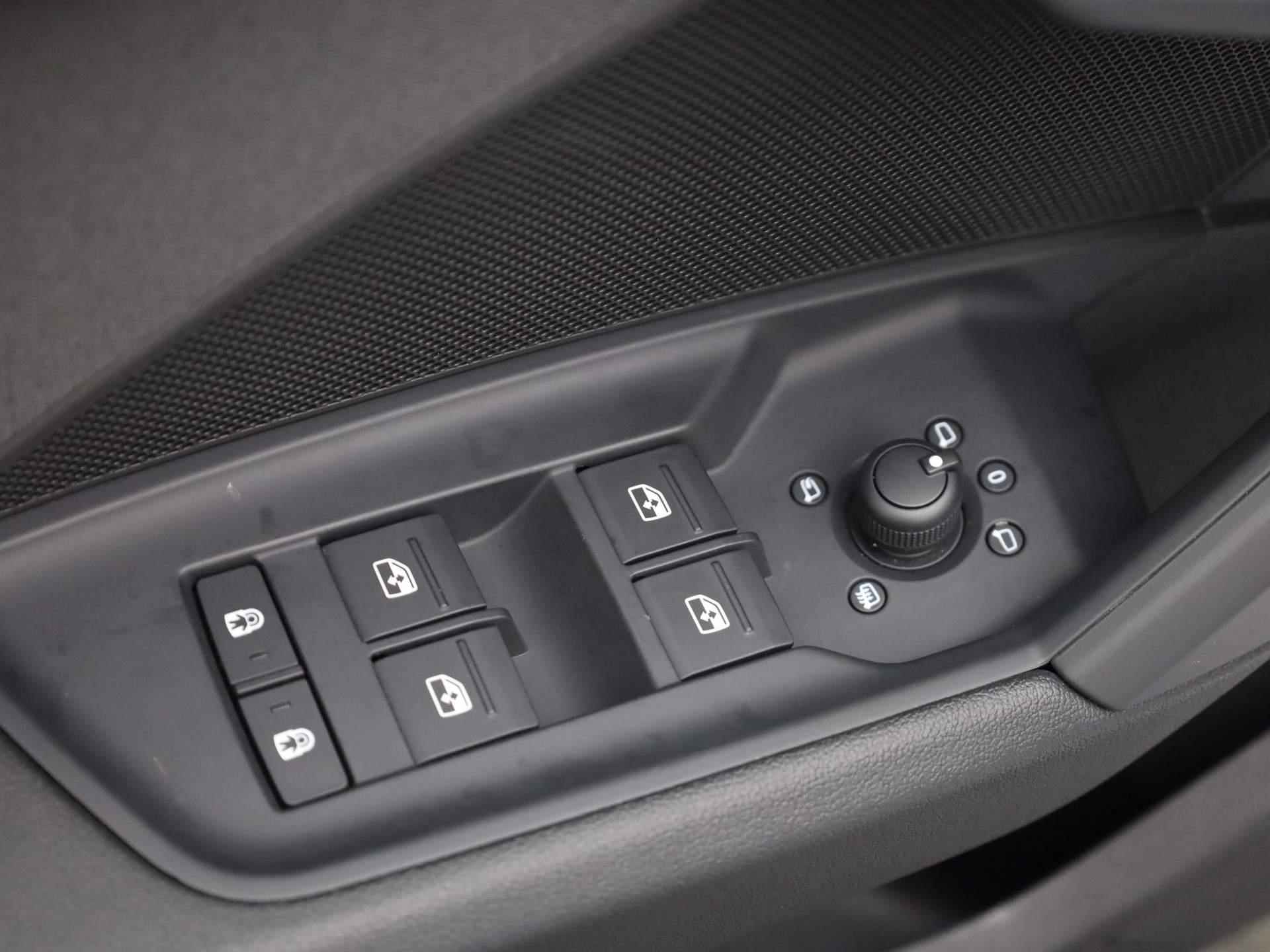 Audi A3 Limousine 35 TFSI/150PK Advanced · Navigatie · Parkeersensoren · Stoelverwarming - 20/40