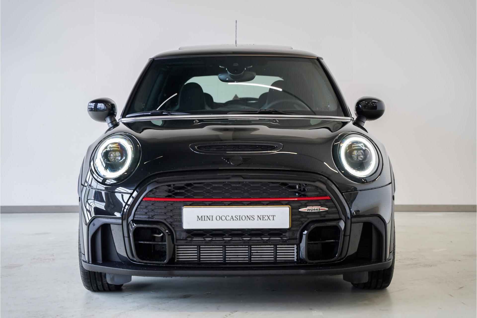 MINI 3-deurs John Cooper Works Classic Premium Plus Aut. - 8/27