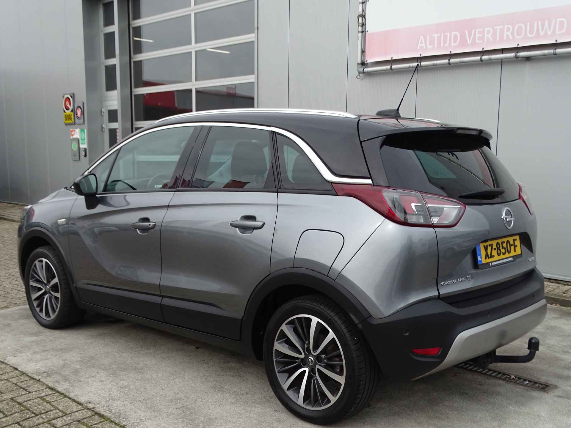 Opel Crossland X 1.2 Turbo Innovation, Panodak, Cruise, Navi, HUD, Trekhk, Zeer Compleet! - 4/76