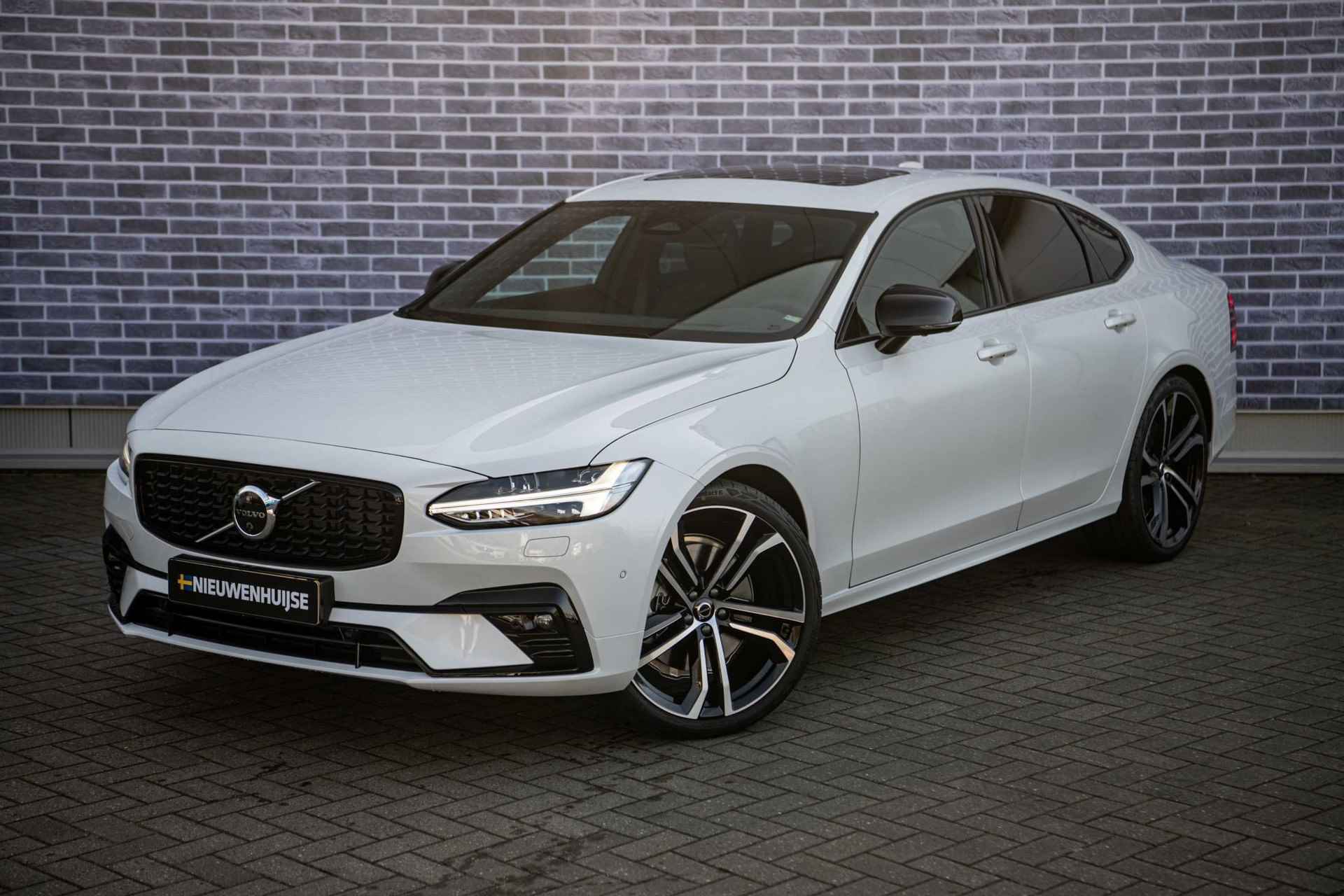 Volvo S90 B5 Ultimate Dark | Polestar | Leer | Power Seats | Stoelverwarming voor & achter | Stuurverwarming | Panoramadak | - 16/42