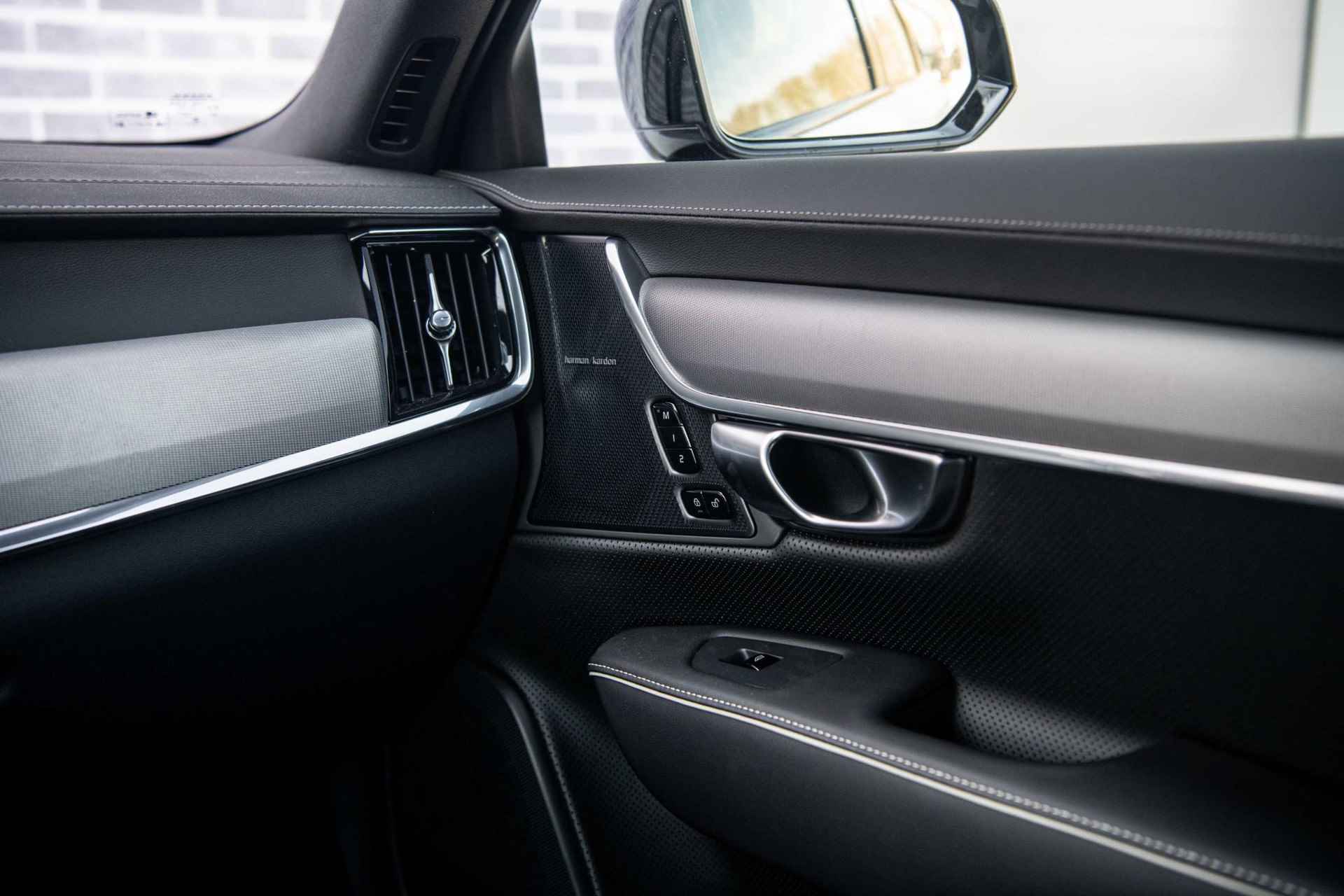 Volvo S90 B5 Ultimate Dark | Polestar | Leer | Power Seats | Stoelverwarming voor & achter | Stuurverwarming | Panoramadak | - 27/42