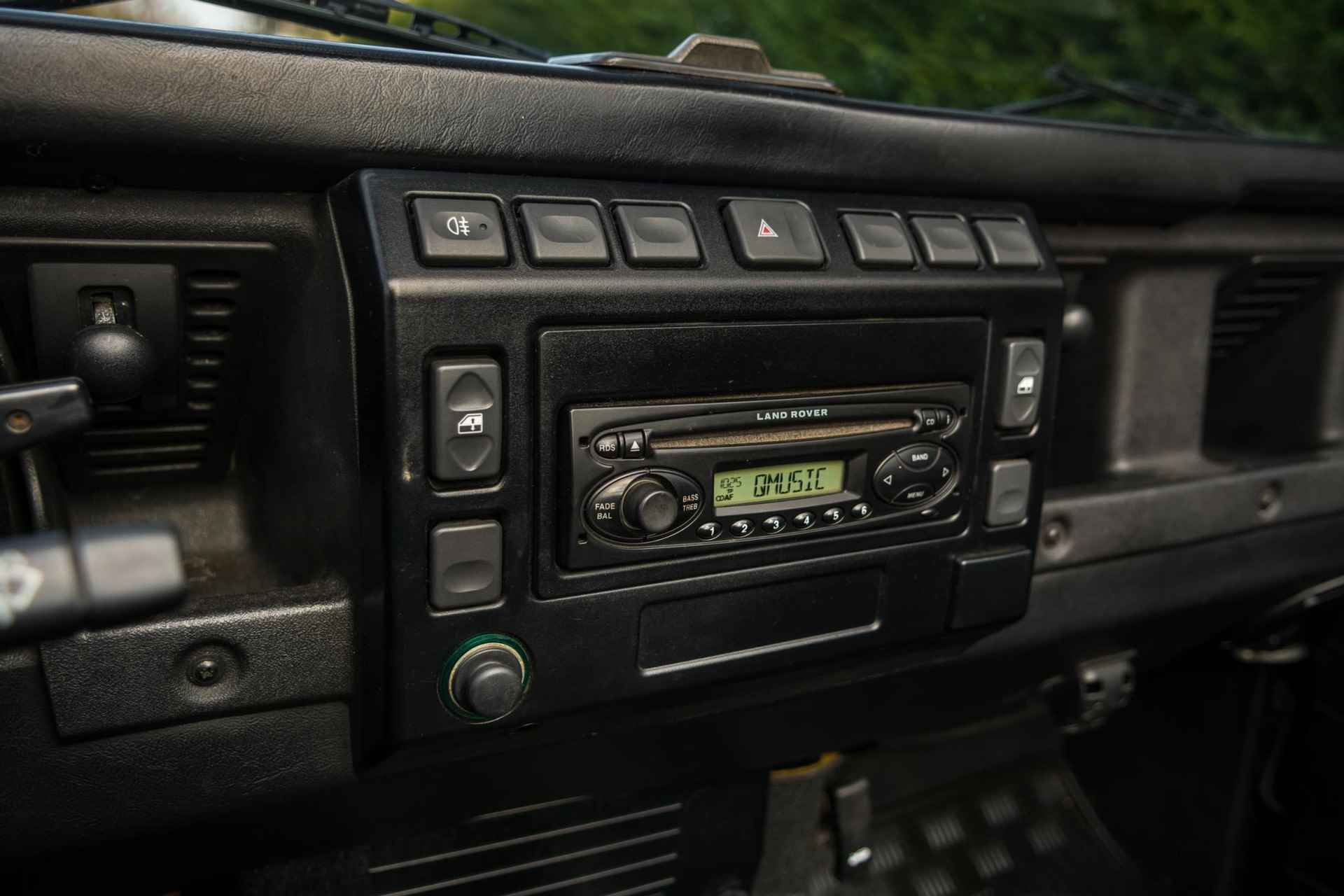 Land Rover Defender 2.5 TD5 90 Bel Air Edition. 1 of 75 - 12/22