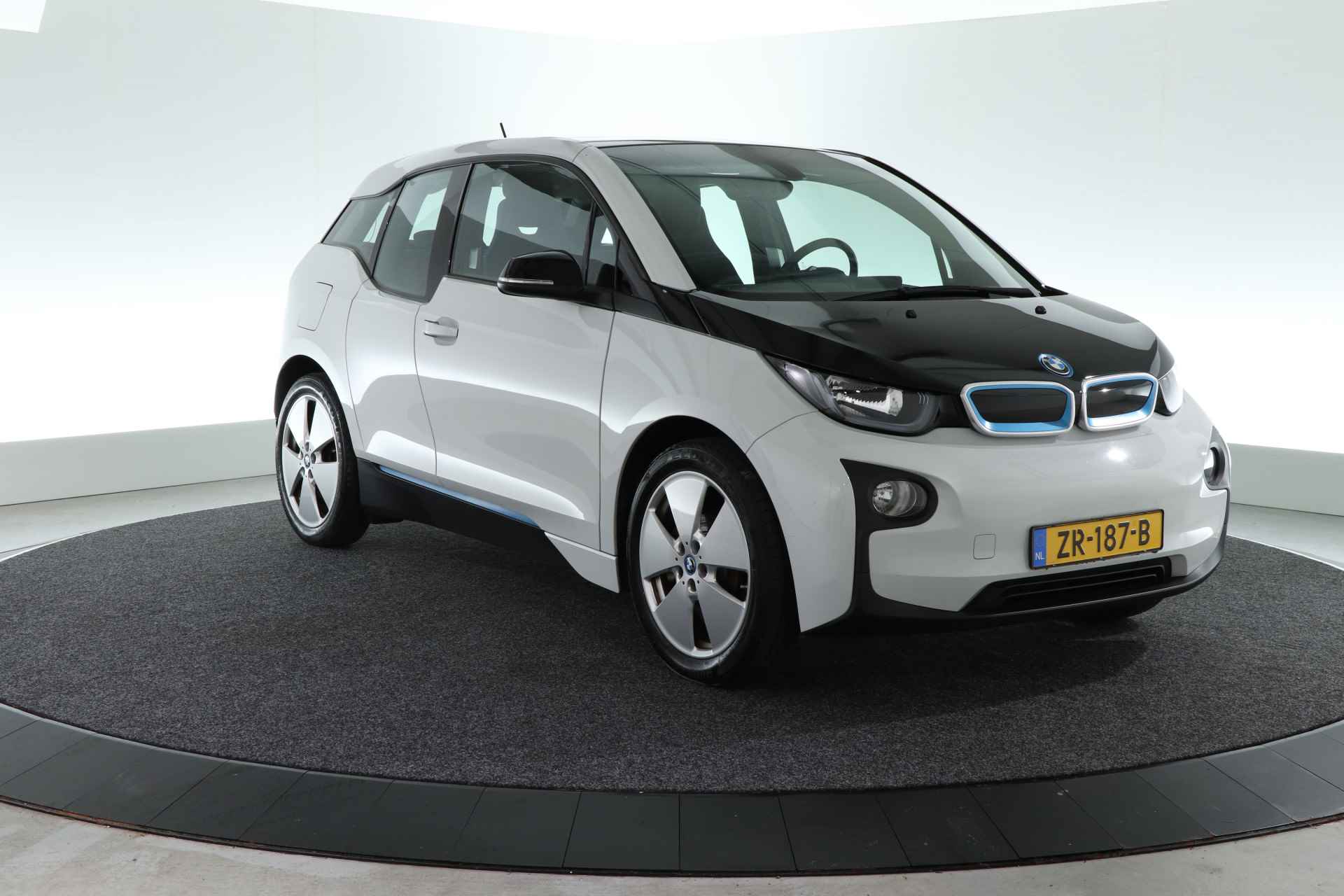 BMW i3 Basis Comfort Advance 22 kWh | CRUISE | CLIMA | NAVI | STOELVERW. | - 3/33