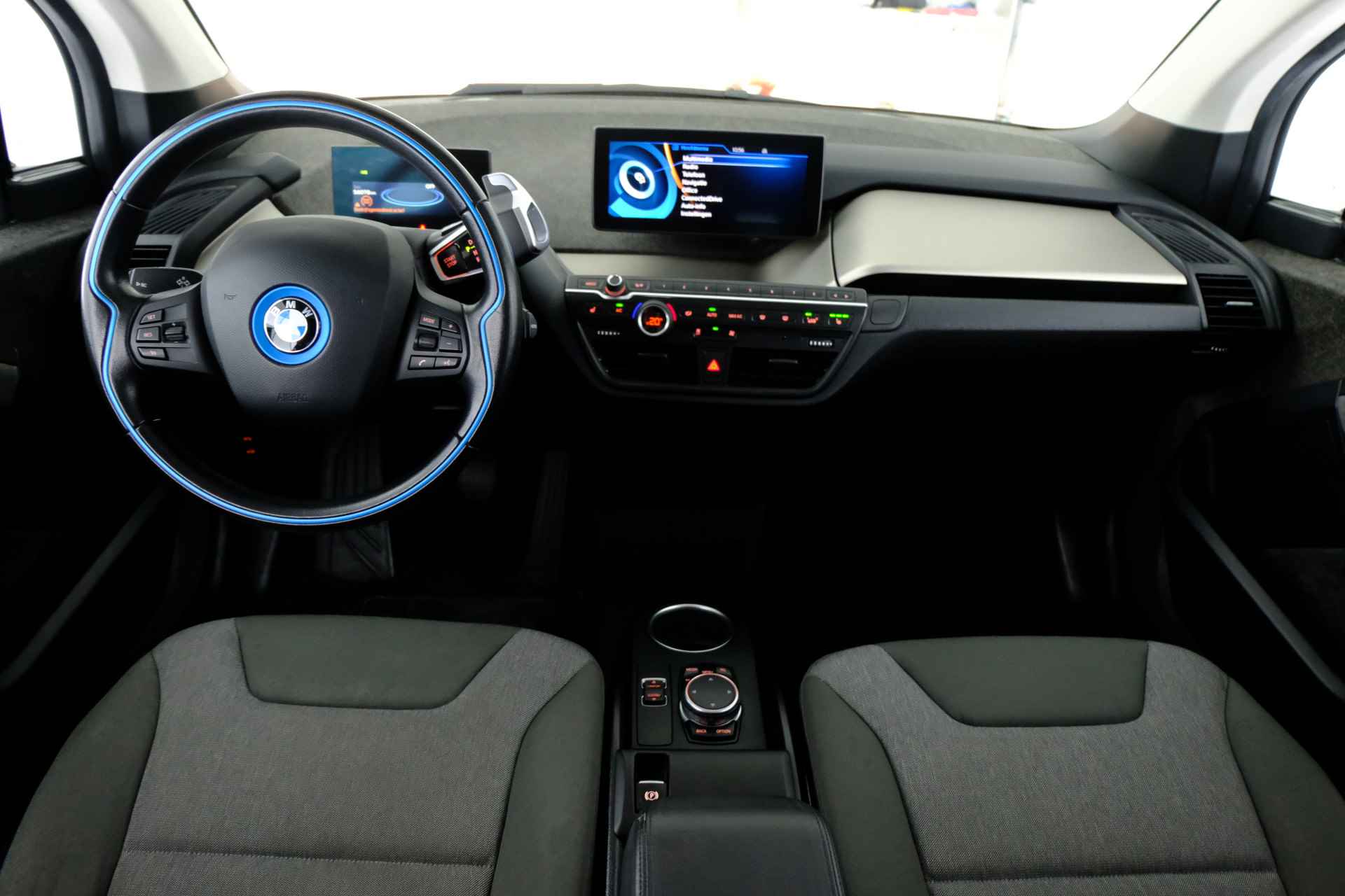 BMW i3 Basis Comfort Advance 22 kWh | CRUISE | CLIMA | NAVI | STOELVERW. | - 5/33