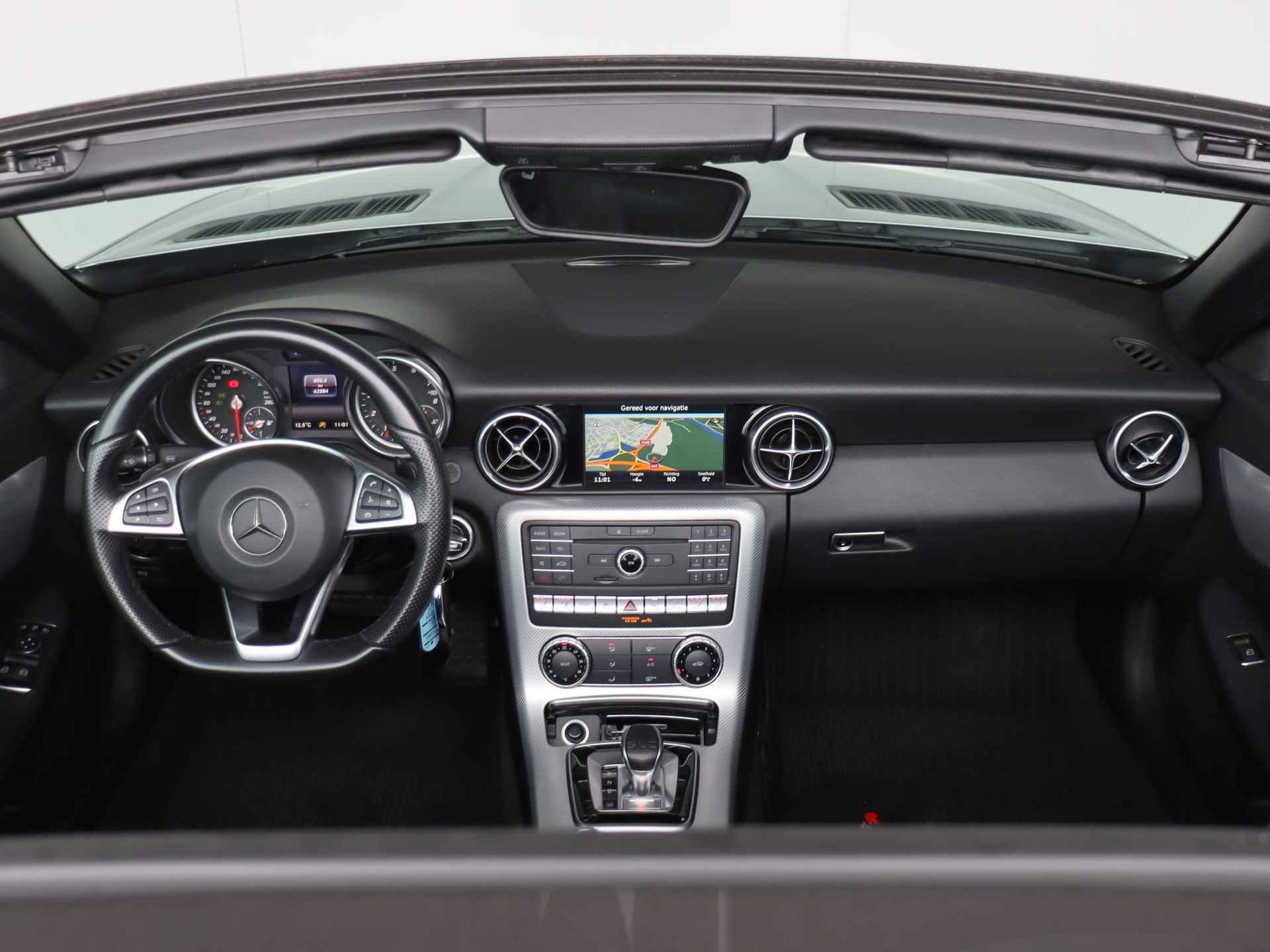 Mercedes-Benz SLC 200 RedArt Edition | Navi | Dodehoekassistent | Stoel en Nekverwarming| - 2/30