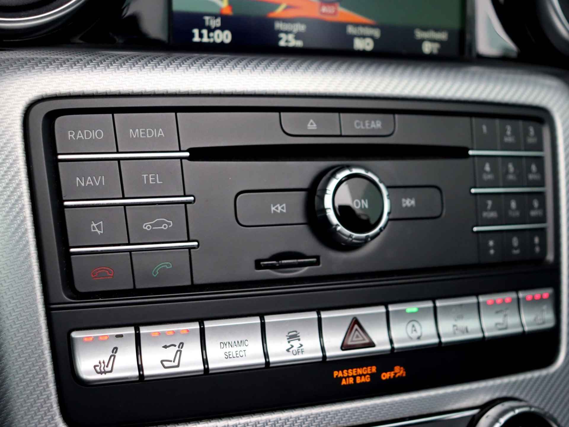 Mercedes-Benz SLC 200 RedArt Edition | Navi | Dodehoekassistent | Stoel en Nekverwarming| - 23/30