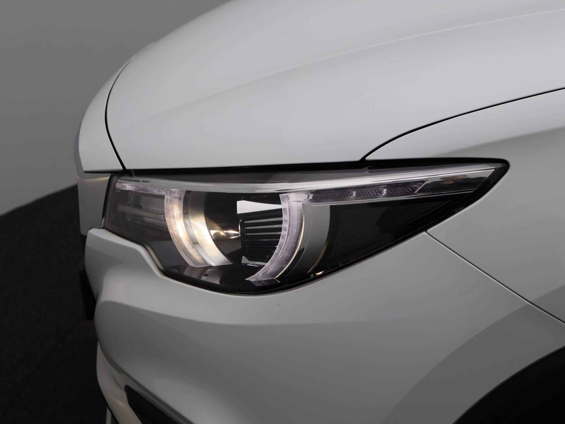 MG ZS EV Luxury 45 kWh | Leder | Navi | Airco | PDC | LMV | Cam | Schuifdak | LED | - 18/35