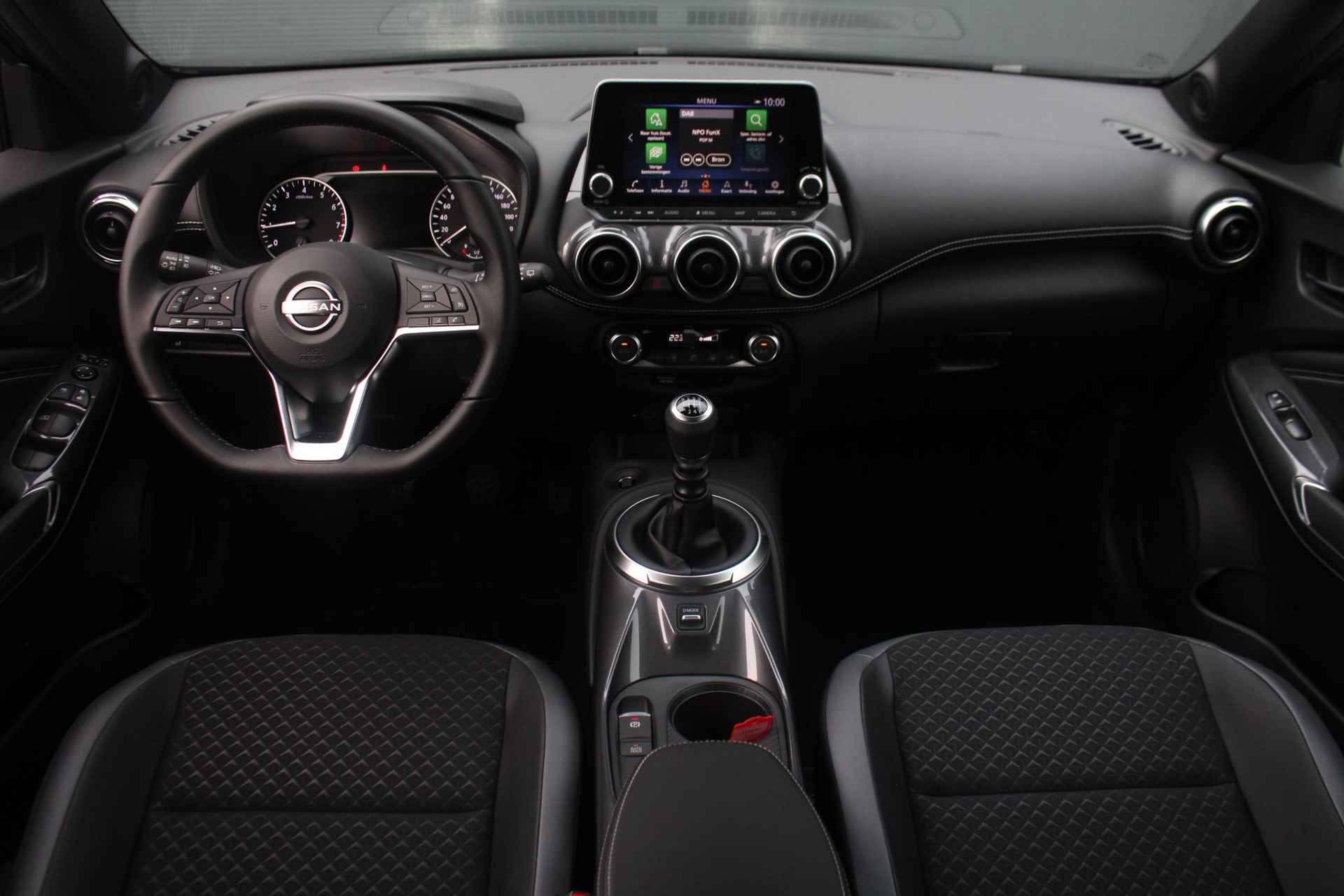 Nissan Juke 1.0 DIG-T N-Design 115pk | Navigatie | Achteruitrijcamera | Apple Carplay/Android Auto | LED Koplampen | LMV 19'' - 15/36