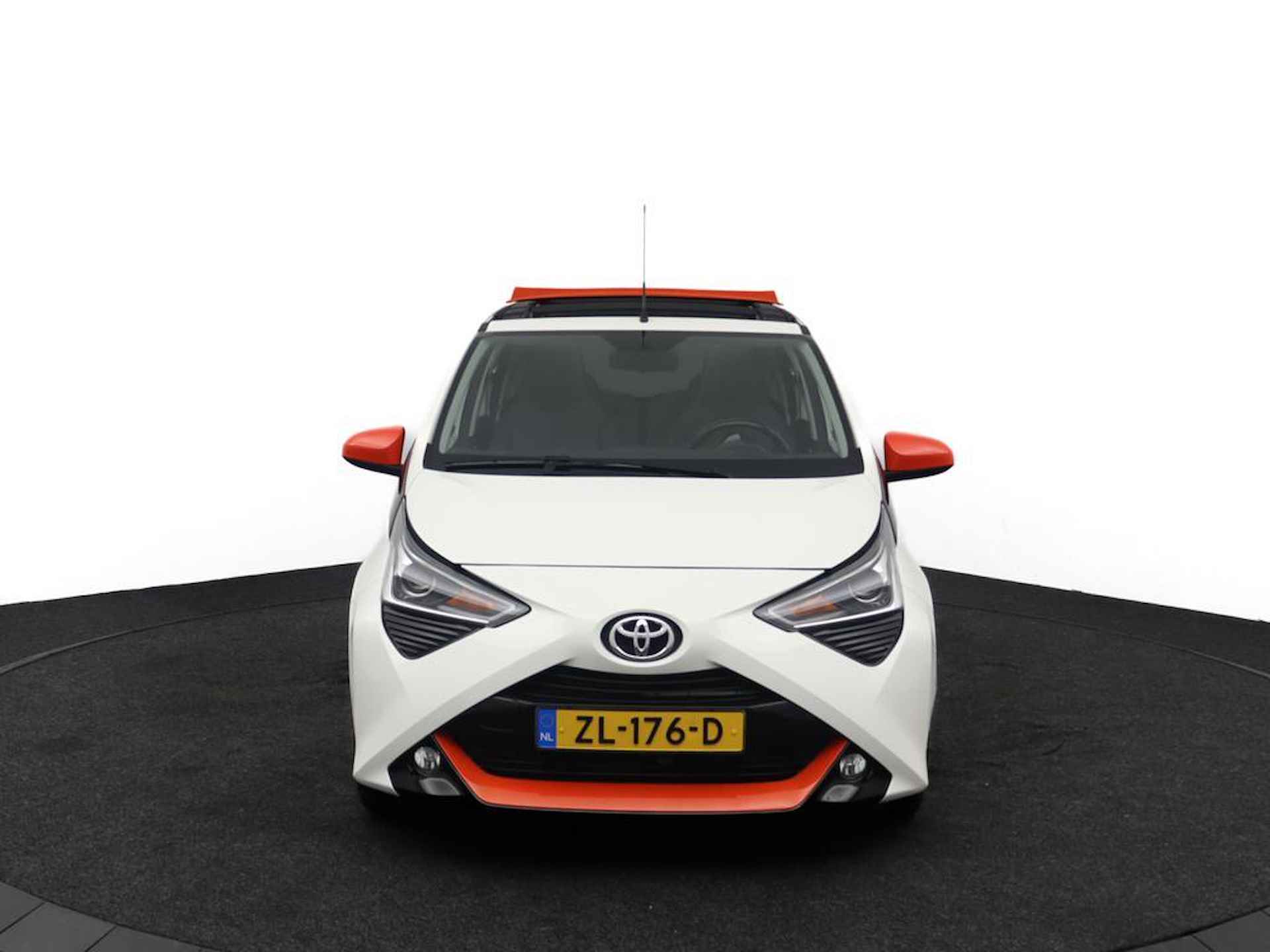 Toyota Aygo 1.0 VVT-i x-otic | Cabrio | Electrisch vouwdak | Airco | Apple carplay- android auto | - 16/51