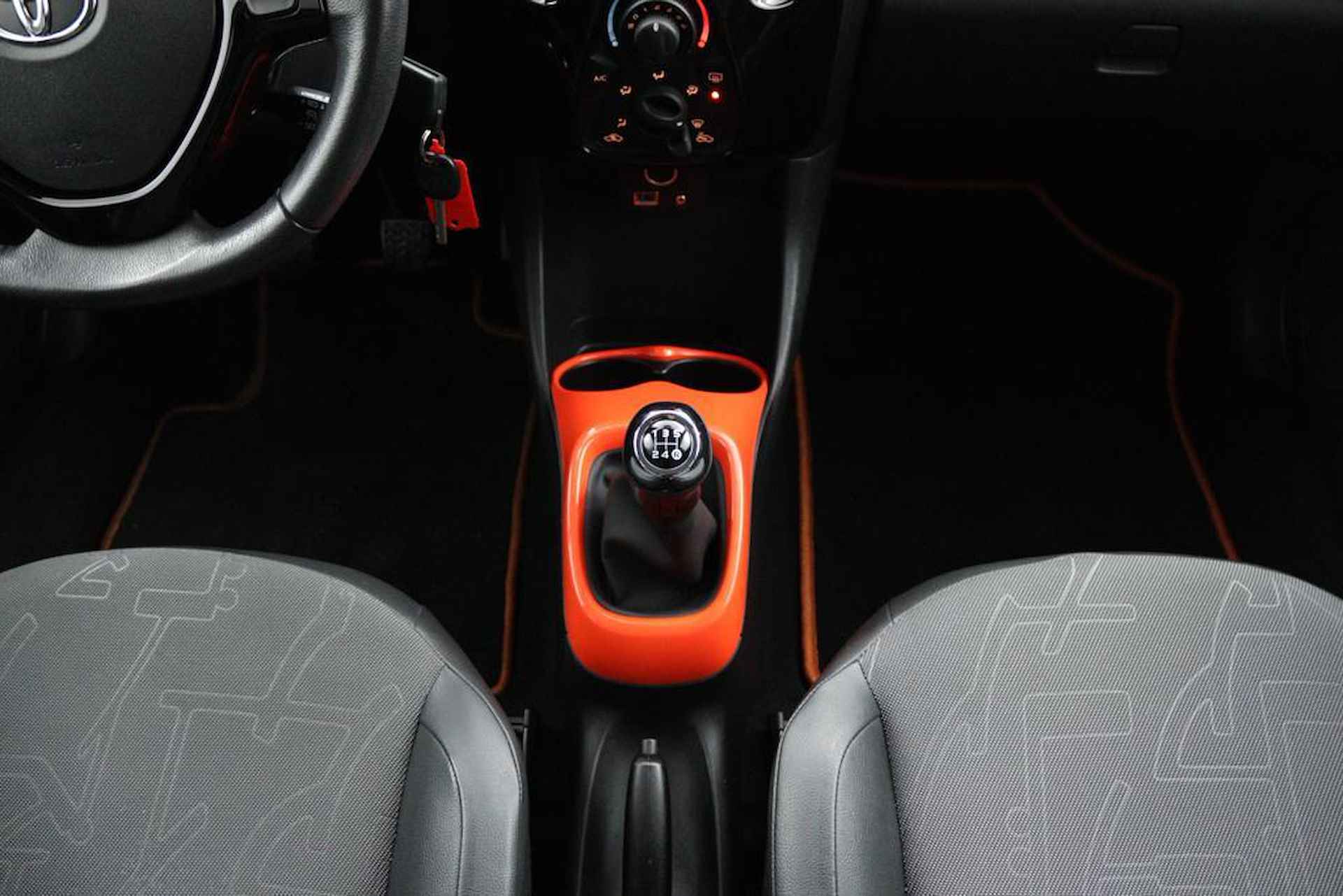 Toyota Aygo 1.0 VVT-i x-otic | Cabrio | Electrisch vouwdak | Airco | Apple carplay- android auto | - 26/51