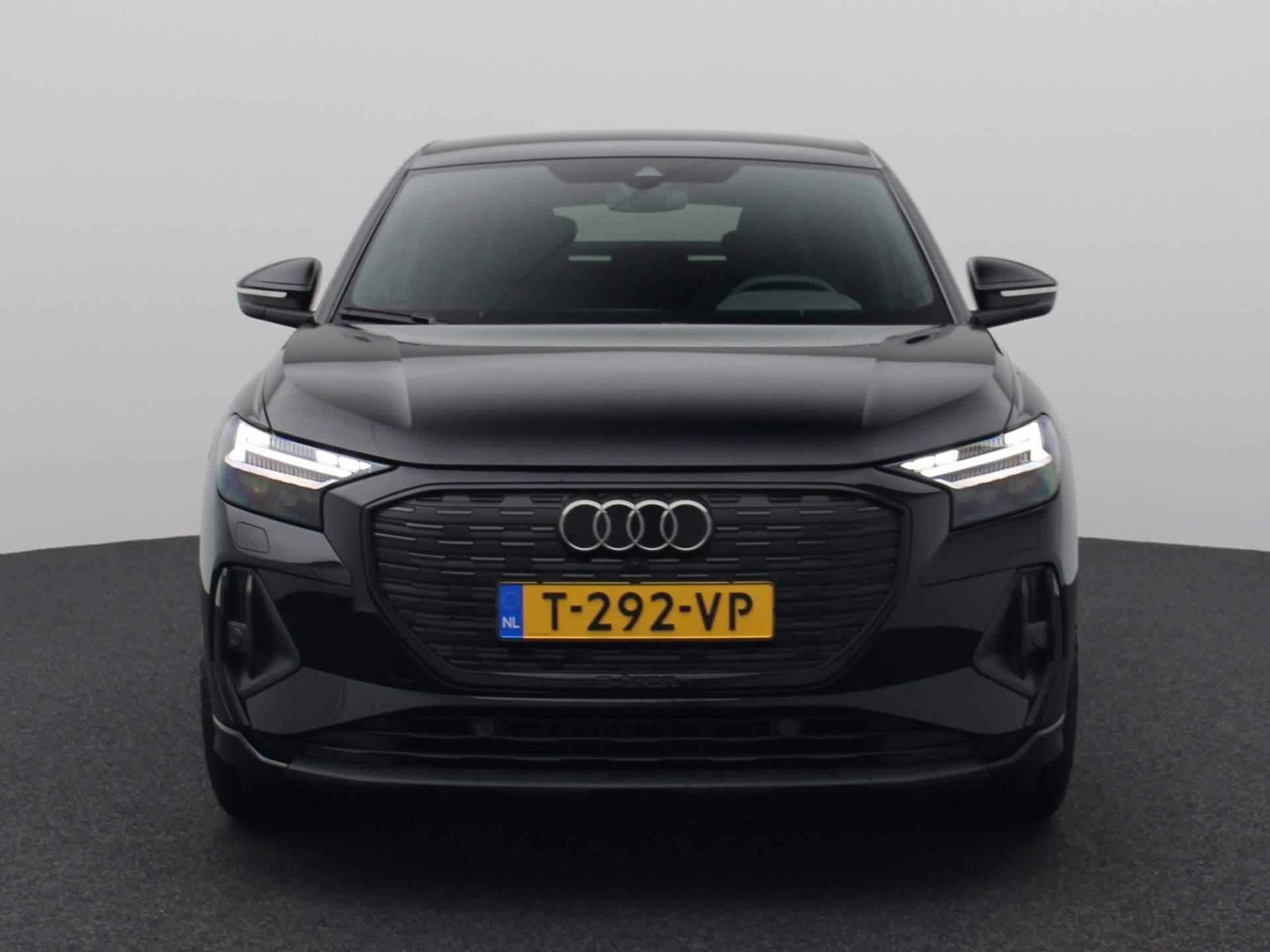 Audi Q4 Sportback e-tron 45 quattro S edition 77 kWh | S-line | Achteruitrijcamera | Sportstoelen | Stoelverwarming | Lichtmetalen velgen | Optiek zwart plus | - 3/45