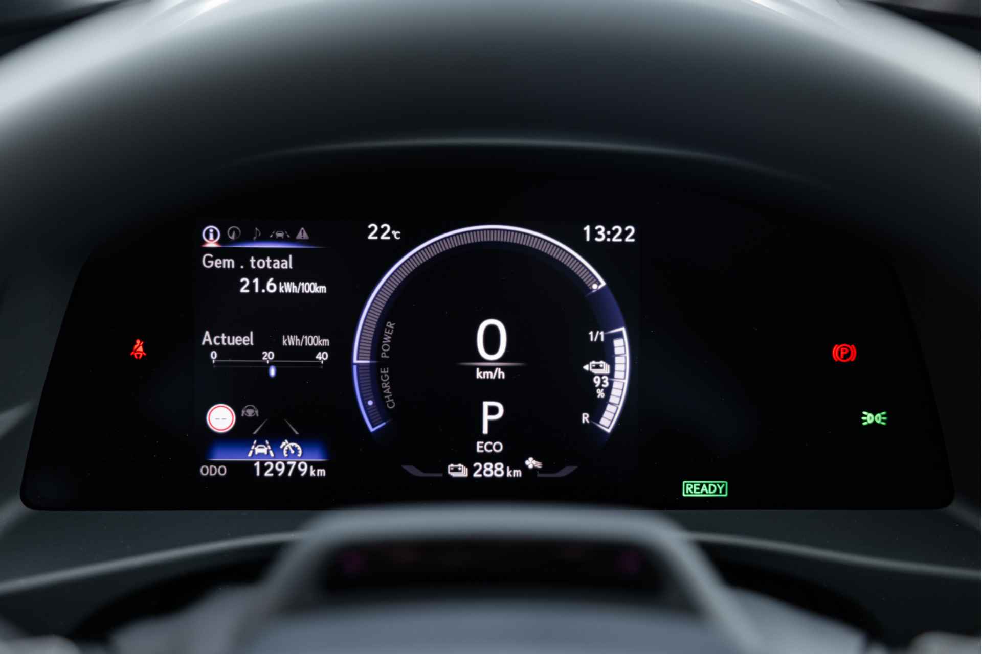 Lexus RZ 450e Executive Line 71 kWh | Stoelverwarming | Carplay | Keyless entry & go | - 7/67
