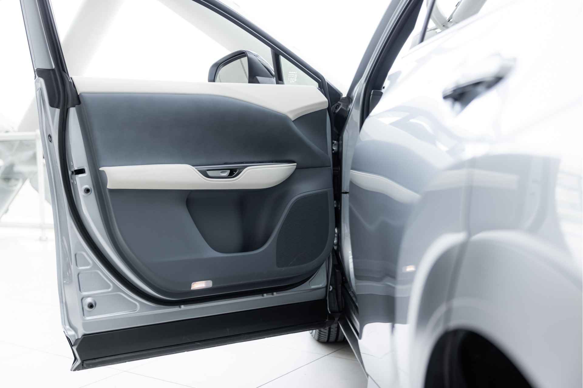 Lexus RZ 450e Executive Line 71 kWh | Stoelverwarming | Carplay | Keyless entry & go | - 18/67
