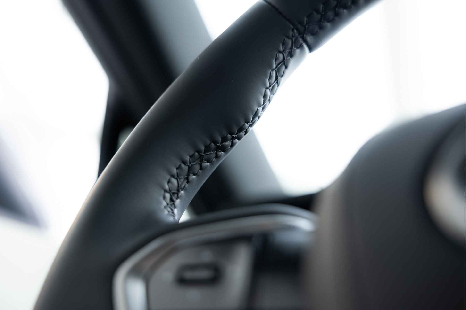Lexus RZ 450e Executive Line 71 kWh | Stoelverwarming | Carplay | Keyless entry & go | - 63/67