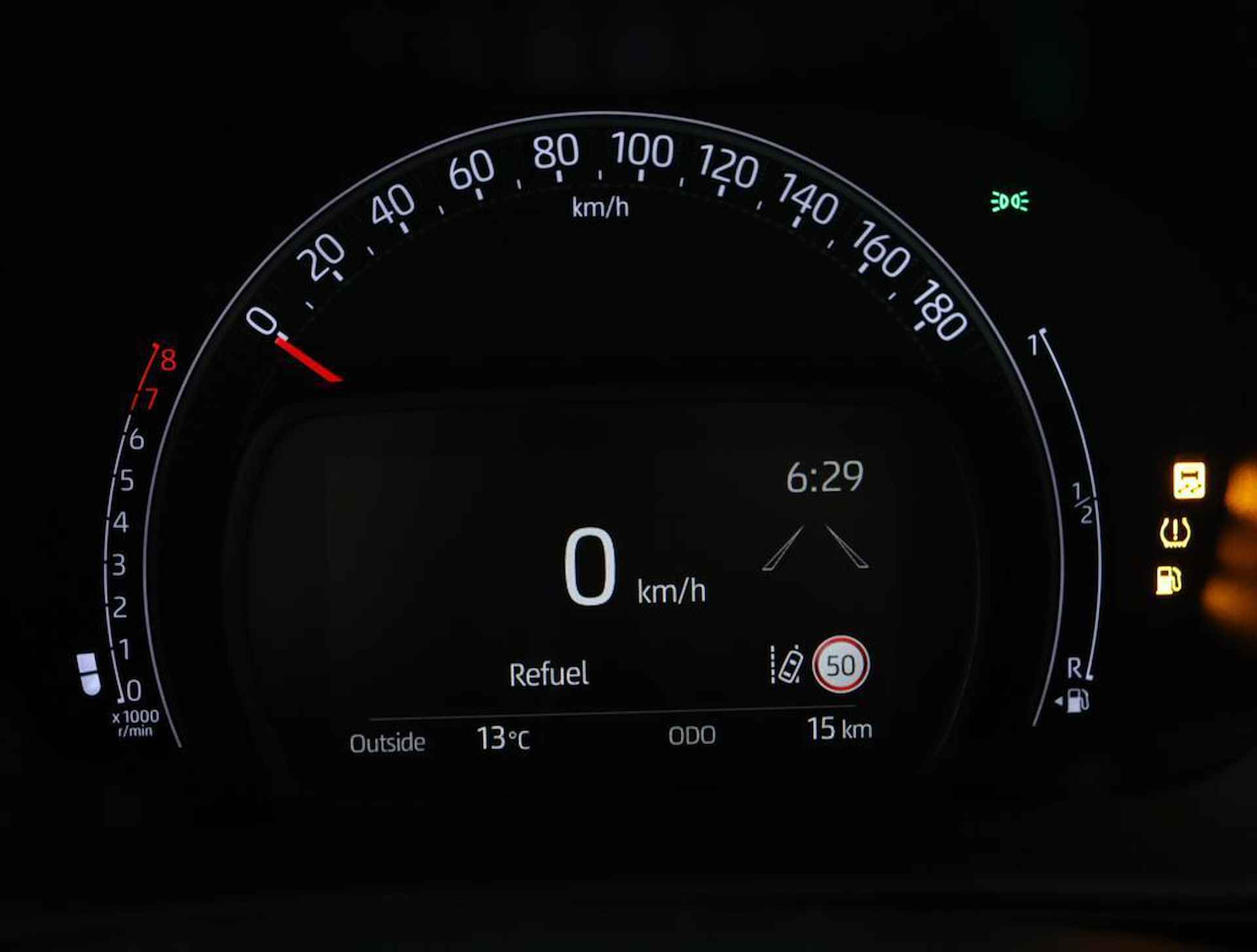 Toyota Aygo X 1.0 VVT-i MT play - 6/47