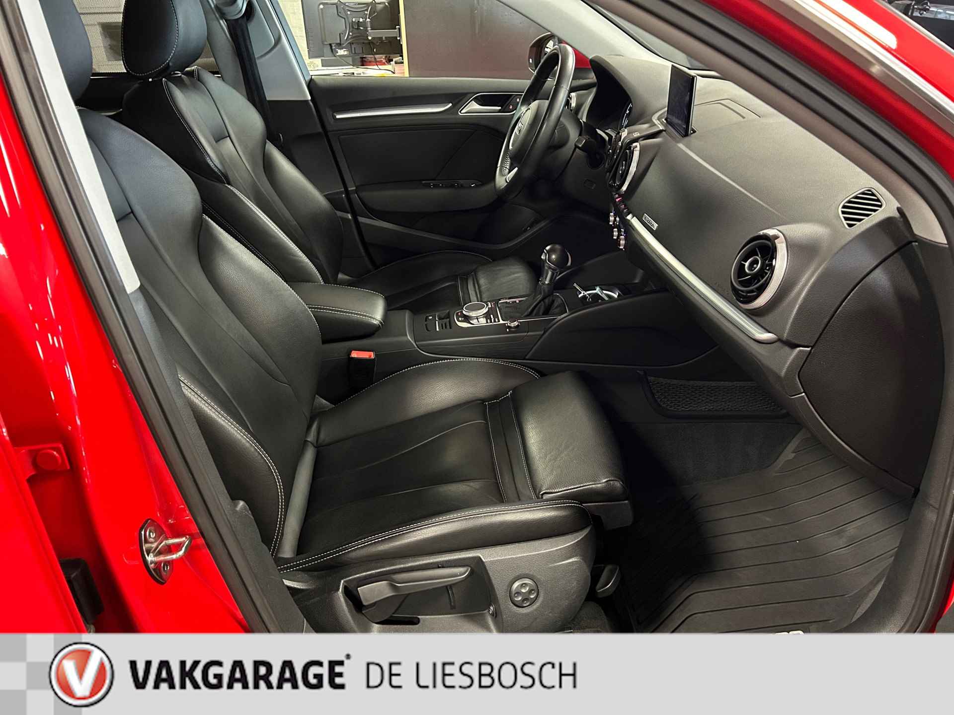 Audi A3 Sportback 1.4 e-tron PHEV Ambition Pro Line plus / Leder / Panorama-dak / led / pdc v+a - 12/29