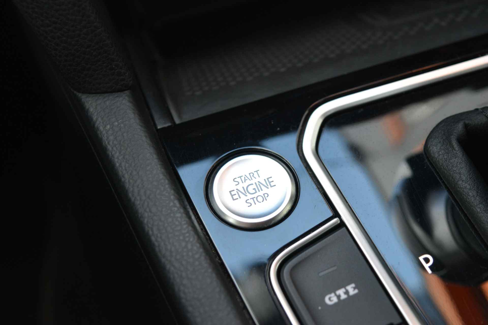 Volkswagen Passat Variant 1.4 TSI PHEV GTE Business | Dealer Onderhouden | ACC | Camera | - 24/29