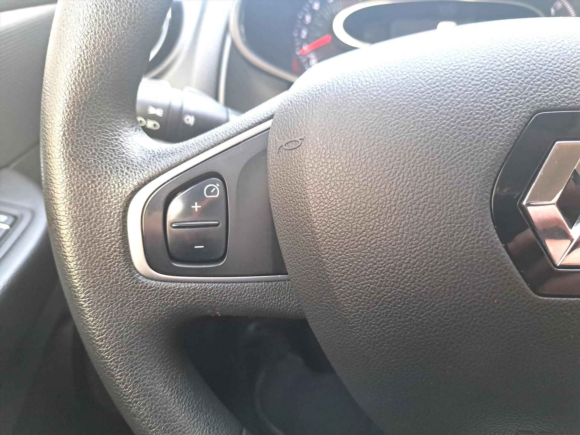 Renault Clio TCe 90pk Zen | Navigatie | Airco | Cruise Control | Bluetooth | Elektrische ramen - 16/27