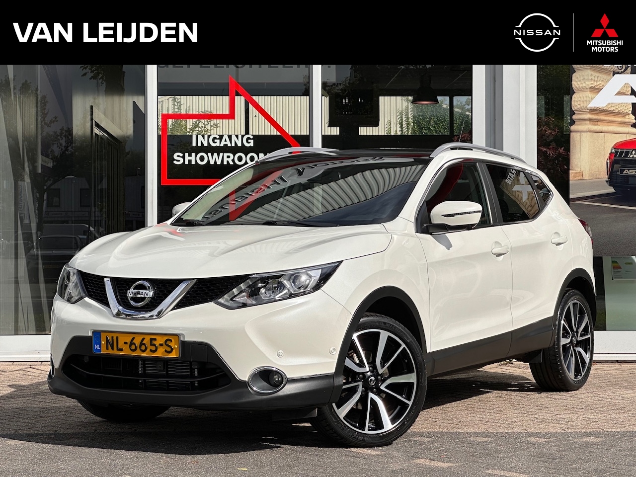 NISSAN Qashqai 1.2 115pk DIG-T Tekna | Panoramadak | Leder | 360-camera | Keyless | Navigatie